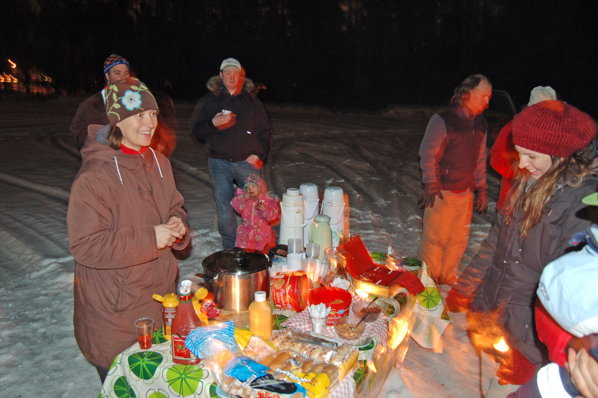 Röste.nu – Bygdens Nytt nr 1 2009 – Nyheter – Många önskningar på tomtekväll 2008