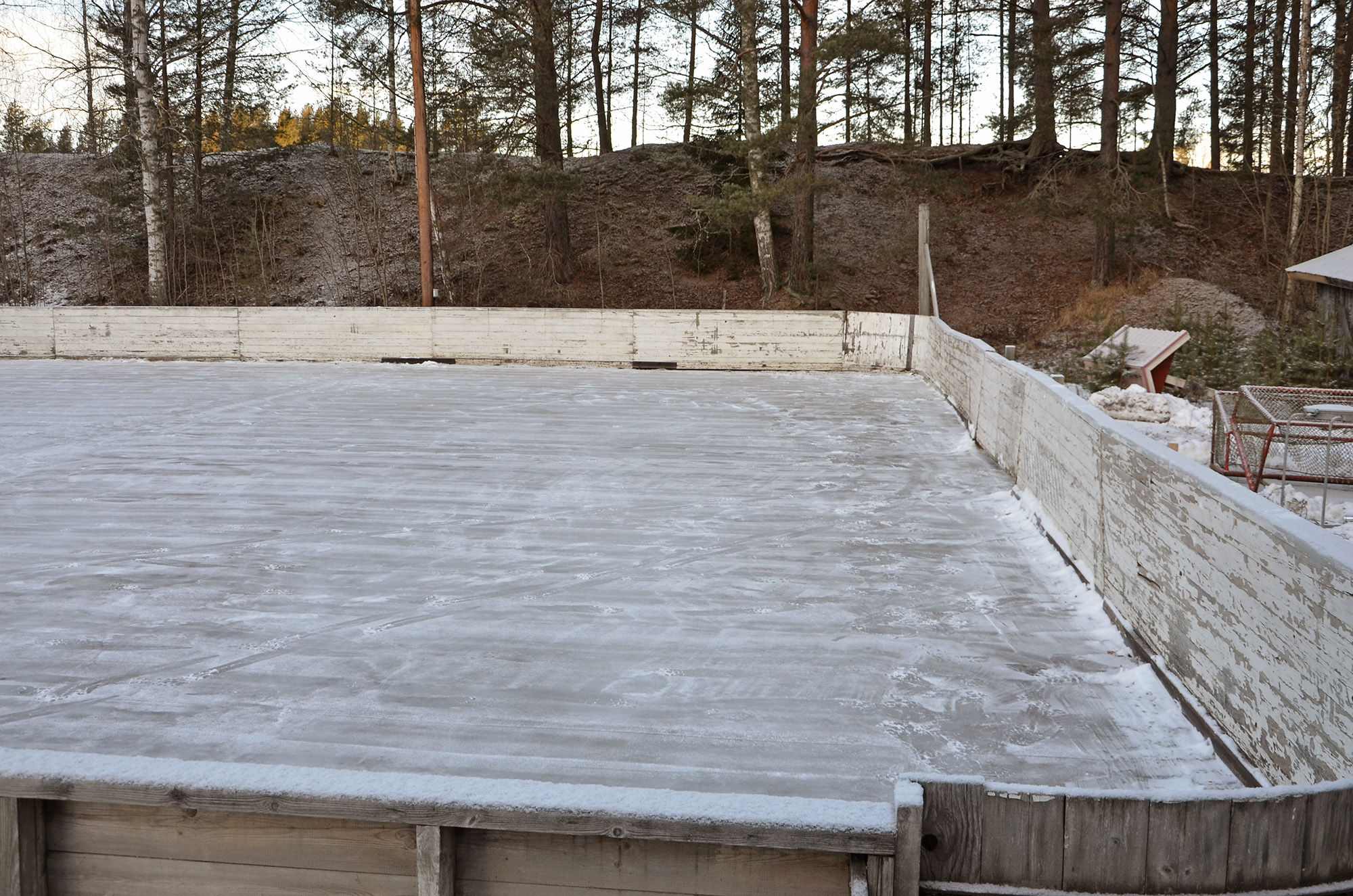 Röste.nu – Bygdens Nytt nr 1 2022 – Nyheter – Rena isbanan vid Dönjegården
