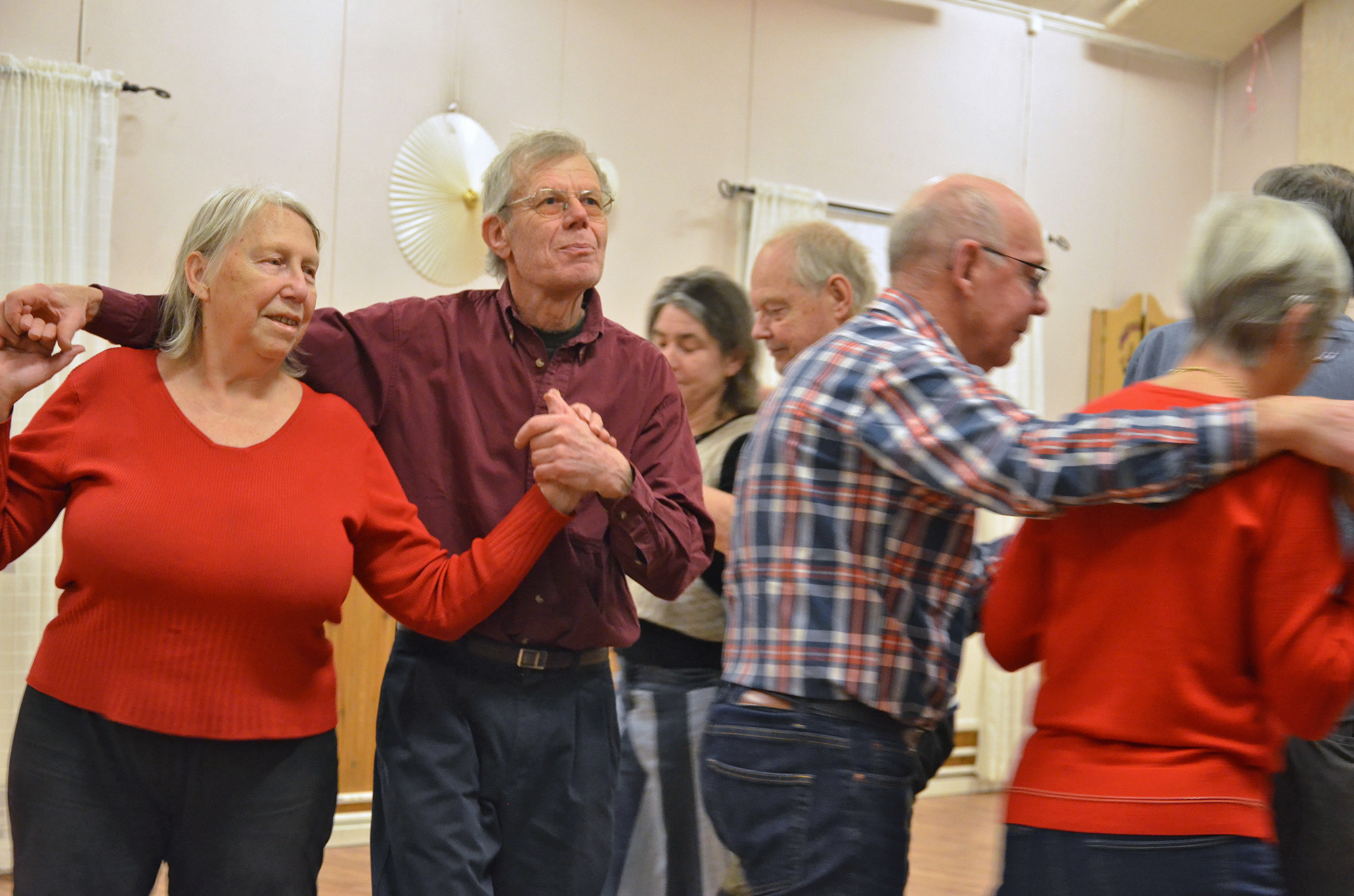 Röste.nu – Bygdens Nytt nr 1 2025 – Nyheter – Allt går som en dans för folkdanslaget