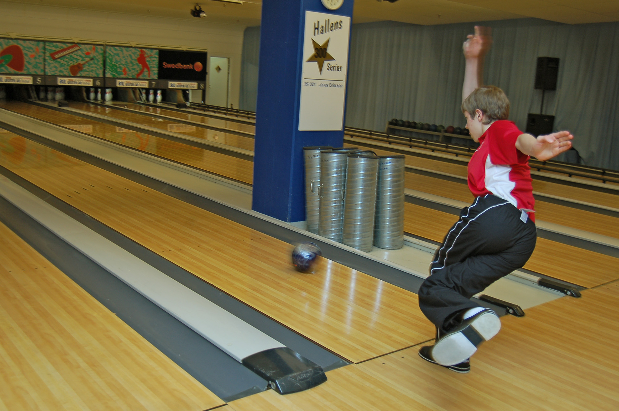 Röste.nu – Bygdens Nytt nr 2 2009 – Nyheter – Bowling hett bland Rösteungdomar