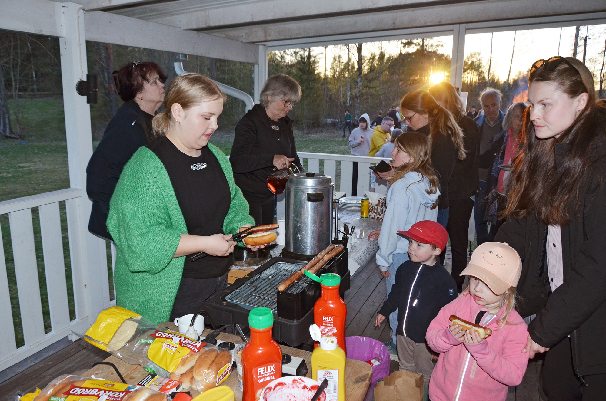 Röste.nu – Bygdens Nytt nr 2 2026 – Nyheter – Majkase, kolbullar och kontanter