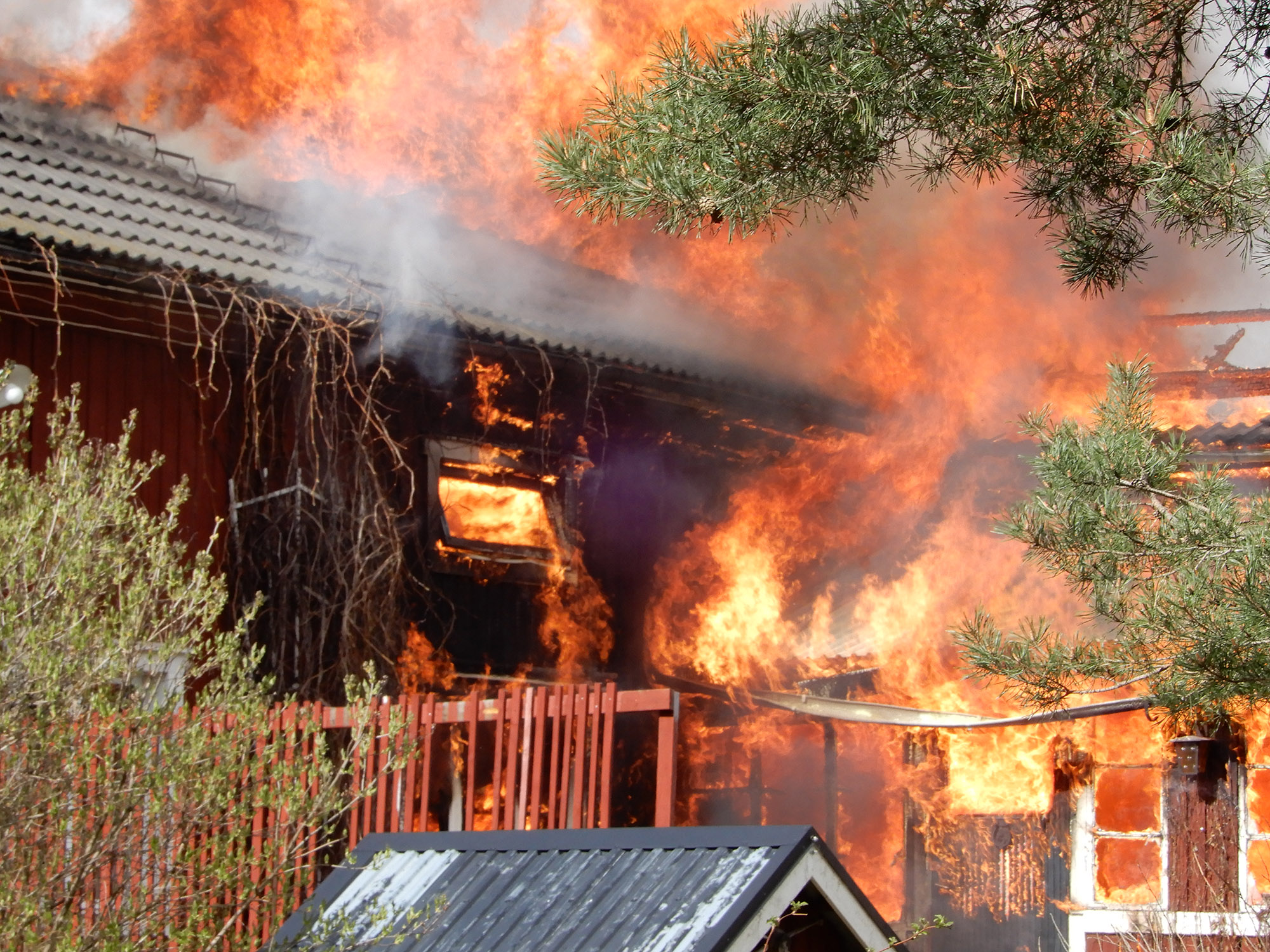 Röste.nu – Bygdens Nytt nr 2 2026 – Nyheter – Storbrand ödelade villa i Röste