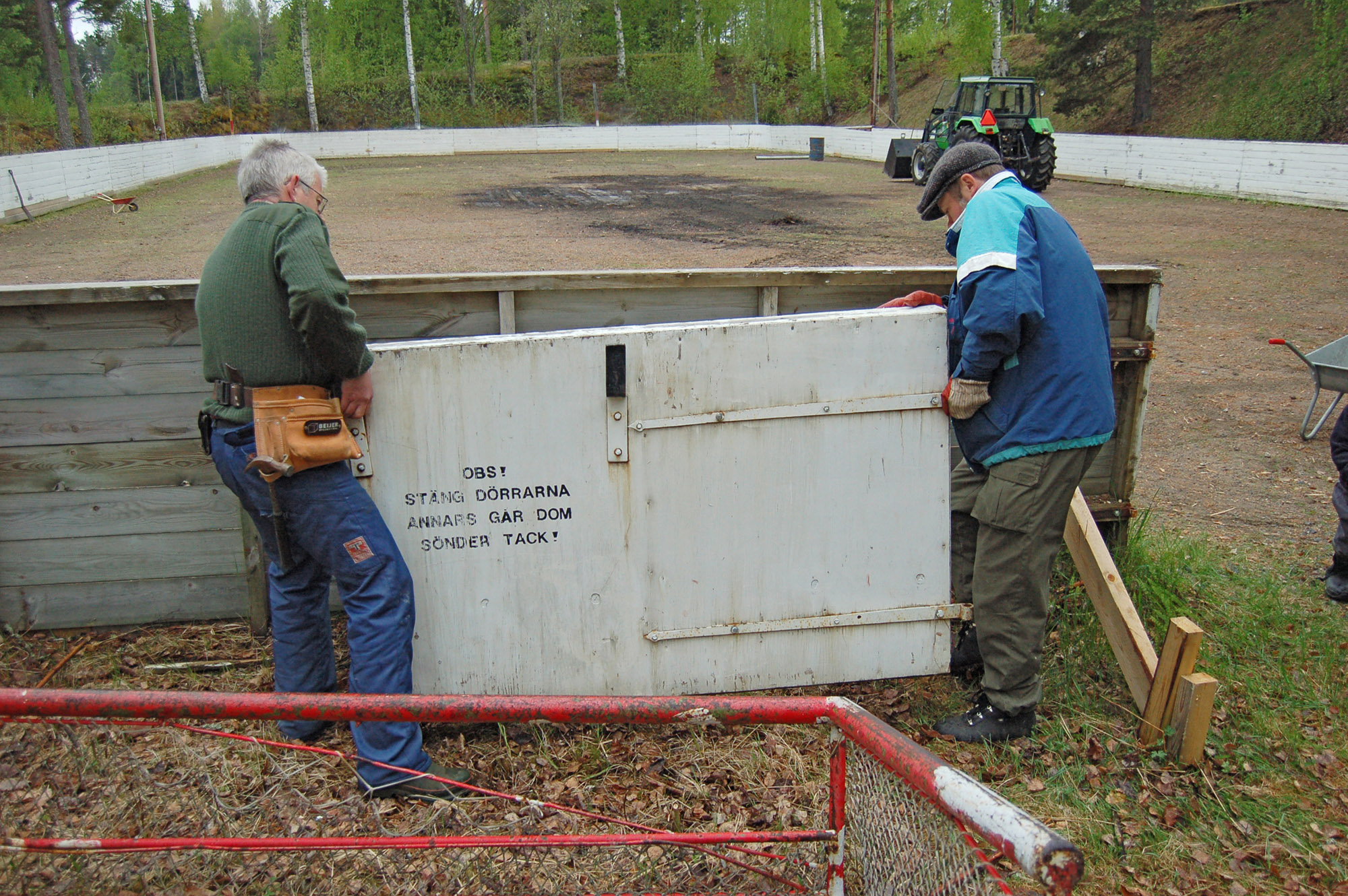 Röste.nu – Bygdens Nytt nr 3 2011 – Nyheter – ’’Kassaskåpssäkert’’ städresultat