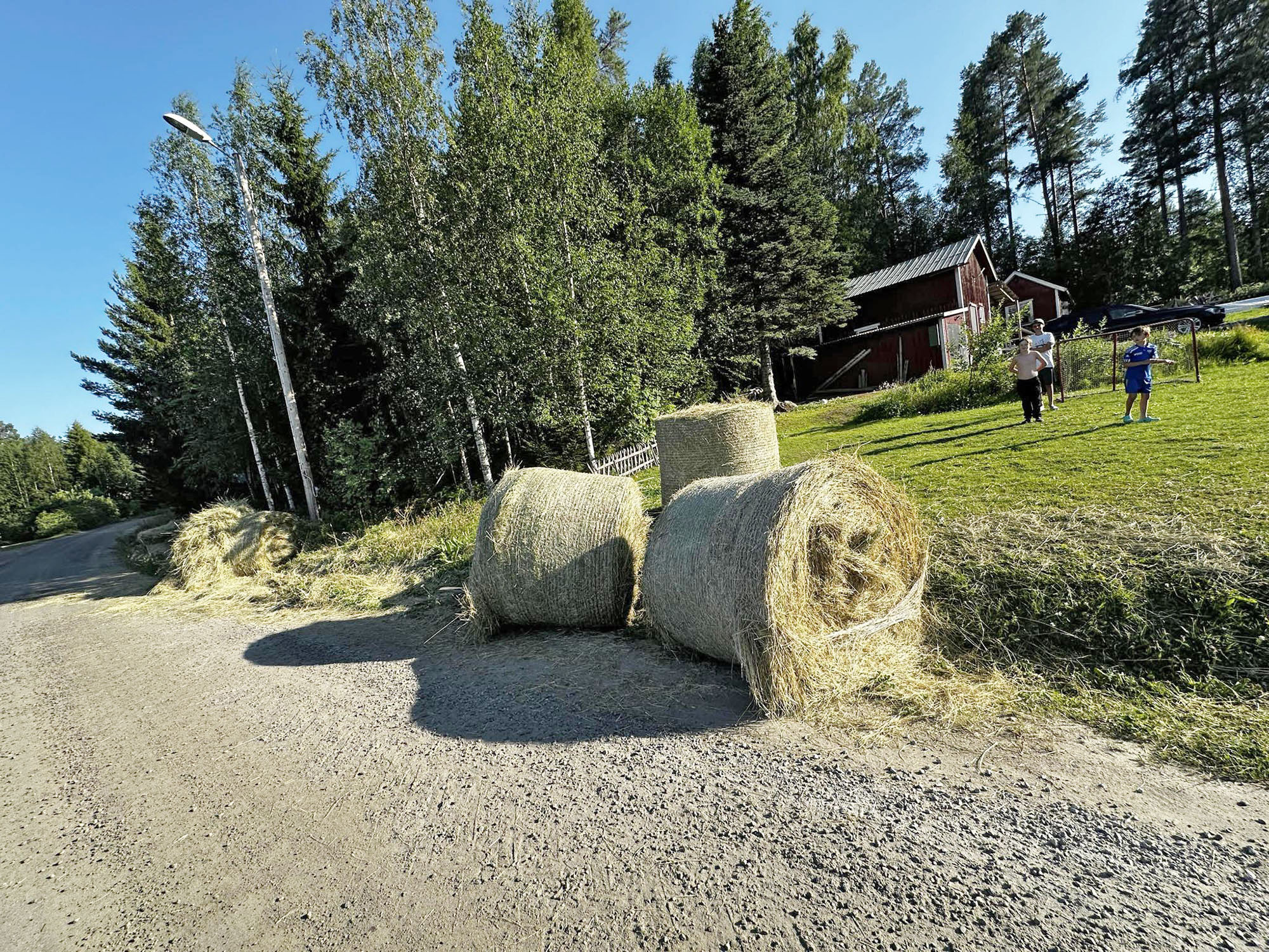 Röste.nu – Bygdens Nytt nr 2 2025 – Nyheter – Storm blåste ut fönster ur tidningshuset