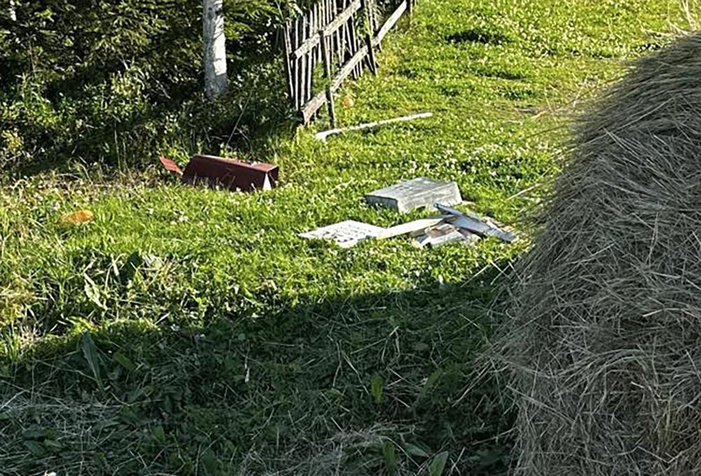 Röste.nu – Bygdens Nytt nr 2 2025 – Nyheter – Storm blåste ut fönster ur tidningshuset