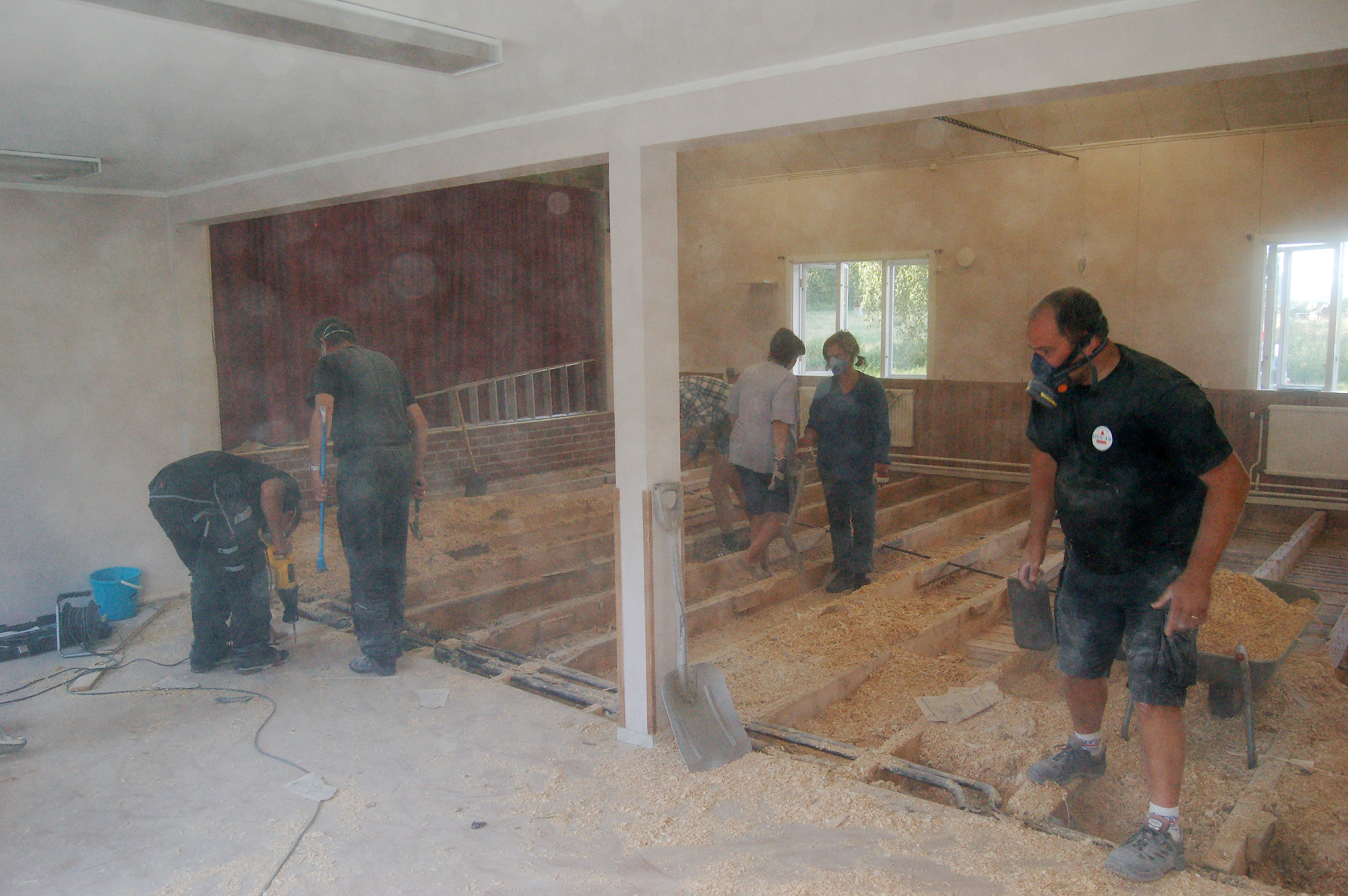 Röste.nu – Bygdens Nytt nr 4 2010 – Nyheter – Här rivs hela rasket i Dönjegården