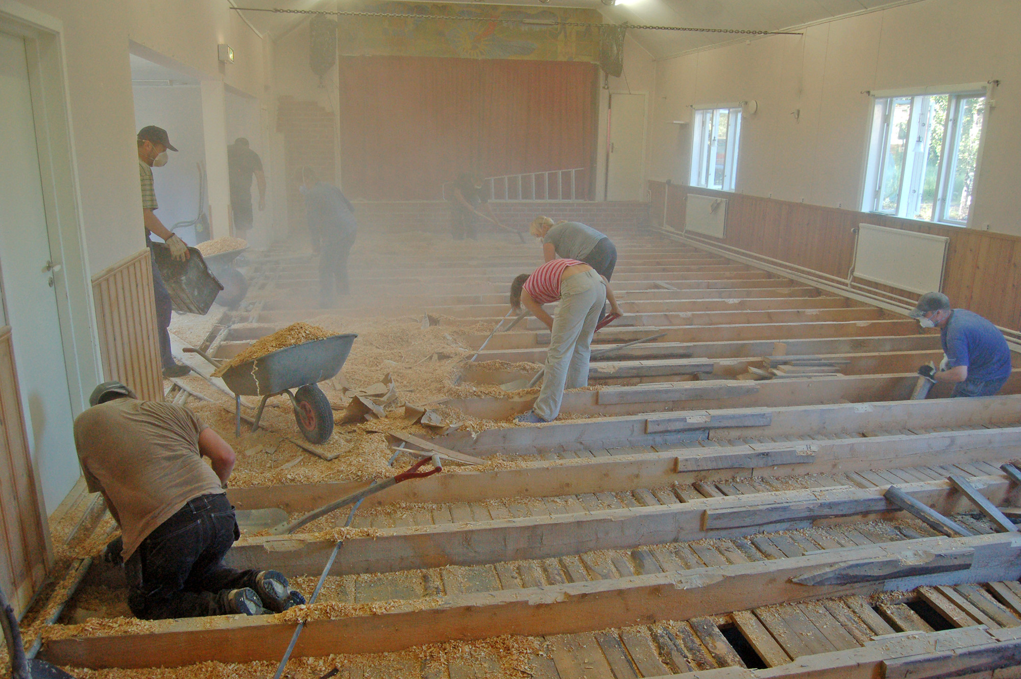 Röste.nu – Bygdens Nytt nr 4 2010 – Nyheter – Här rivs hela rasket i Dönjegården