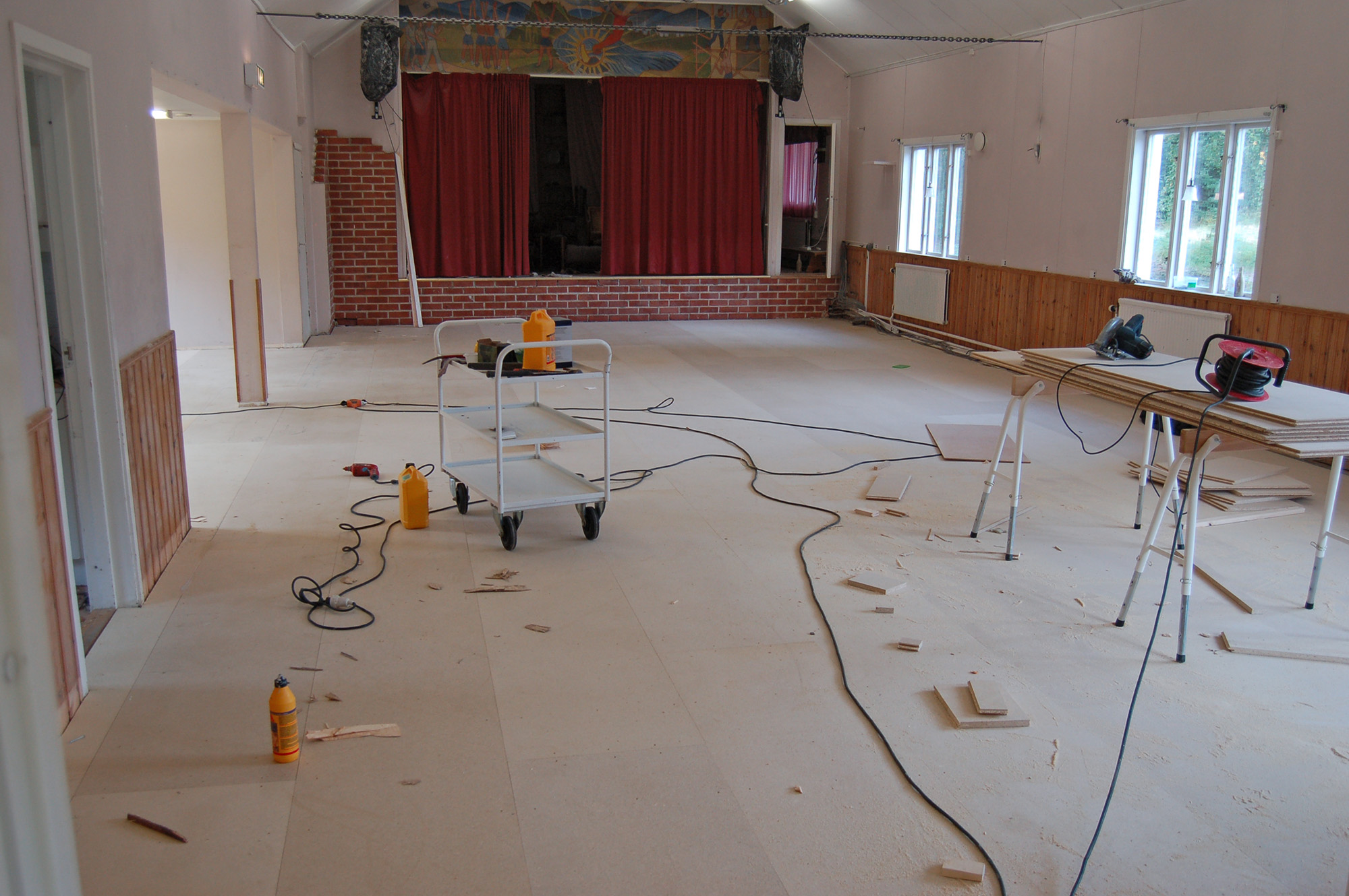 Röste.nu – Bygdens Nytt nr 4 2010 – Nyheter – Här rivs hela rasket i Dönjegården