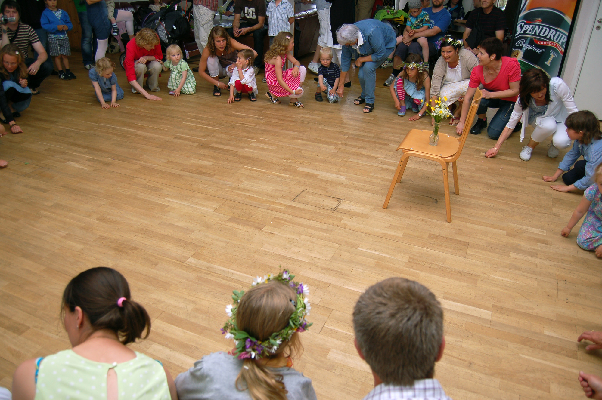 Röste.nu – Bygdens Nytt nr 4 2010 – Nyheter – Midsommarfirande vid Dönjegården