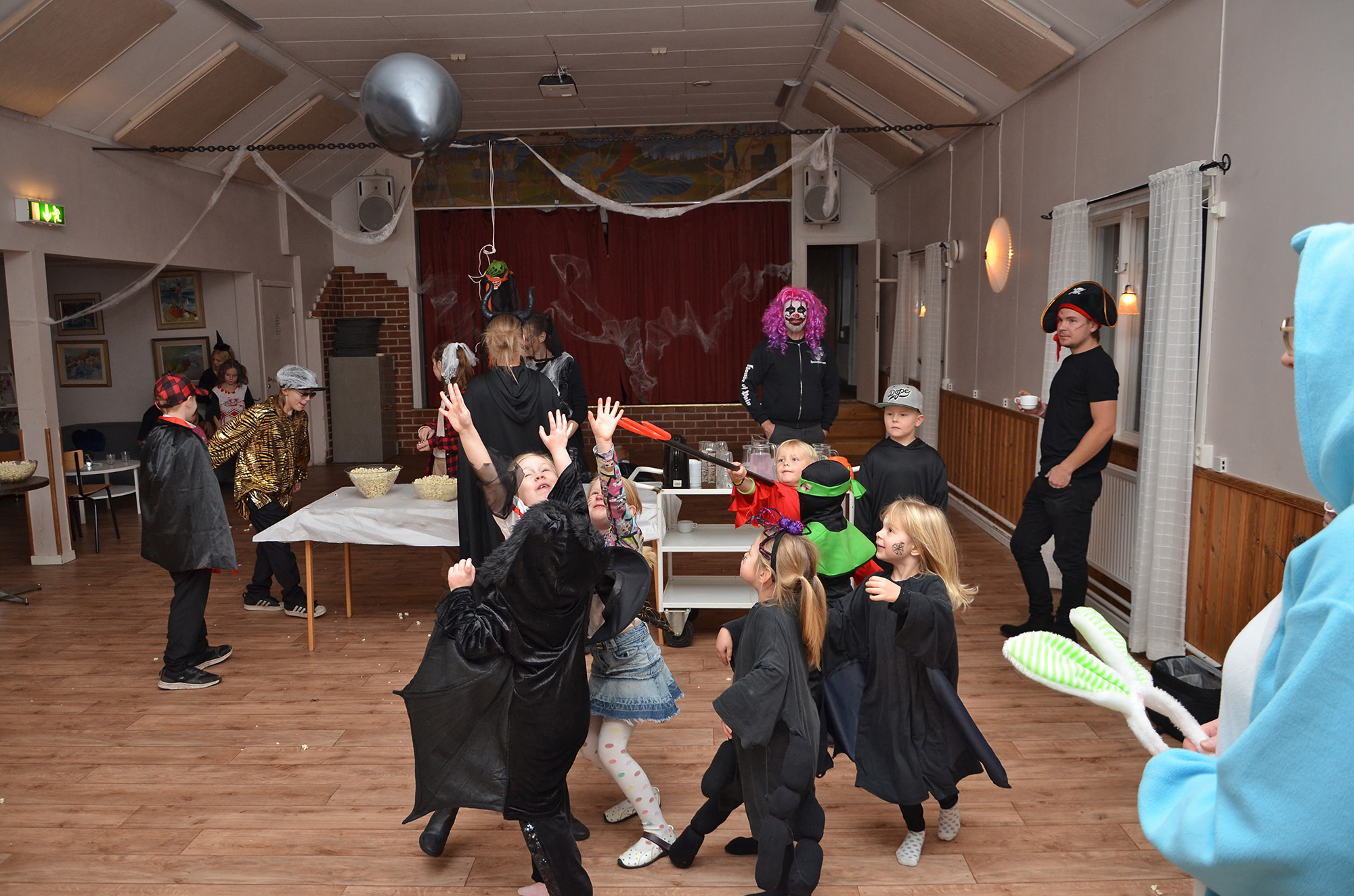 Röste.nu – Bygdens Nytt nr 4 2022 – Nyheter – Halloweendisco och spökvandring vid Dönjegården