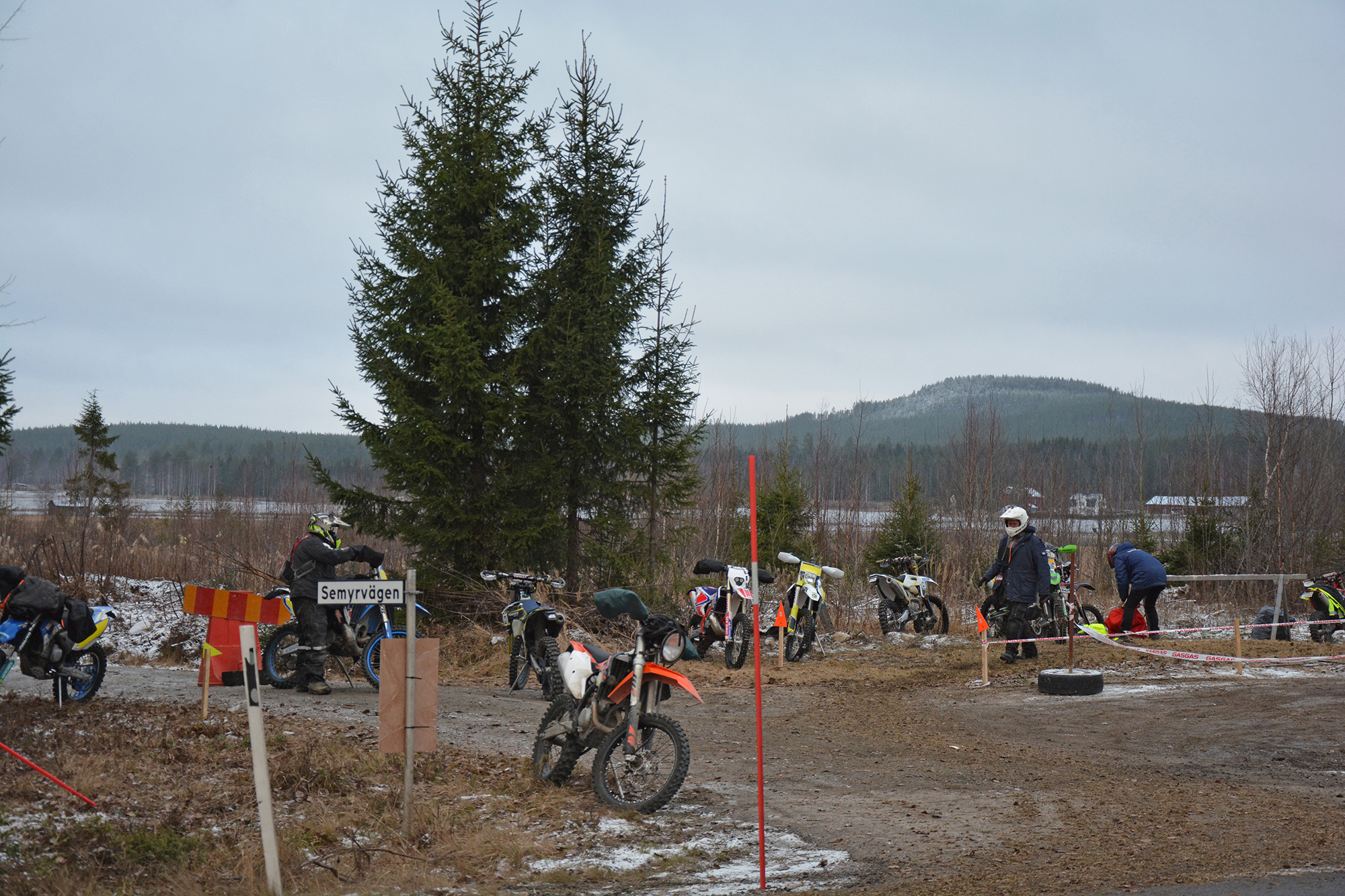 Röste.nu – Bygdens Nytt nr 4 2022 – Nyheter – Kallt, blött och lerigt på Novemberkåsan