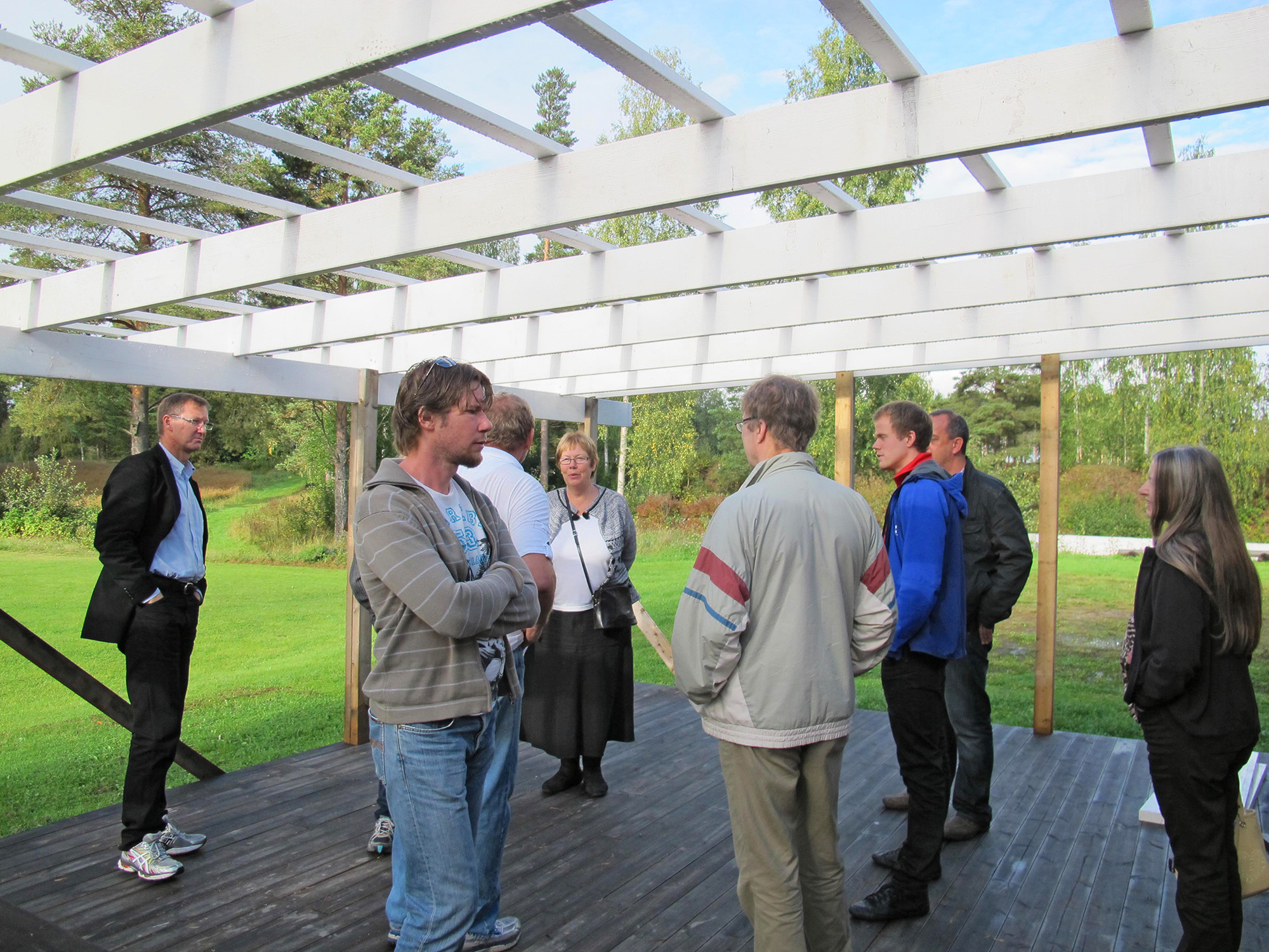 Röste.nu – Bygdens Nytt nr 5 2011 – Nyheter – Riksförbundet besökte Dönjegården