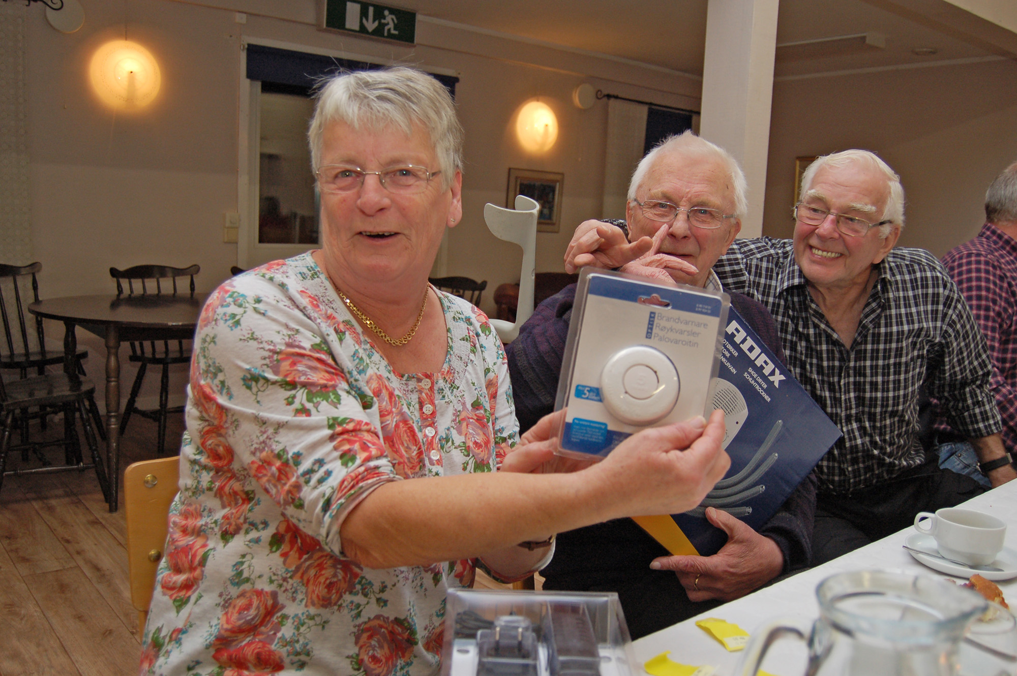 Röste.nu – Bygdens Nytt nr 5 2011 – Nyheter – Surströmming, korv och sill – godsaker i Röste