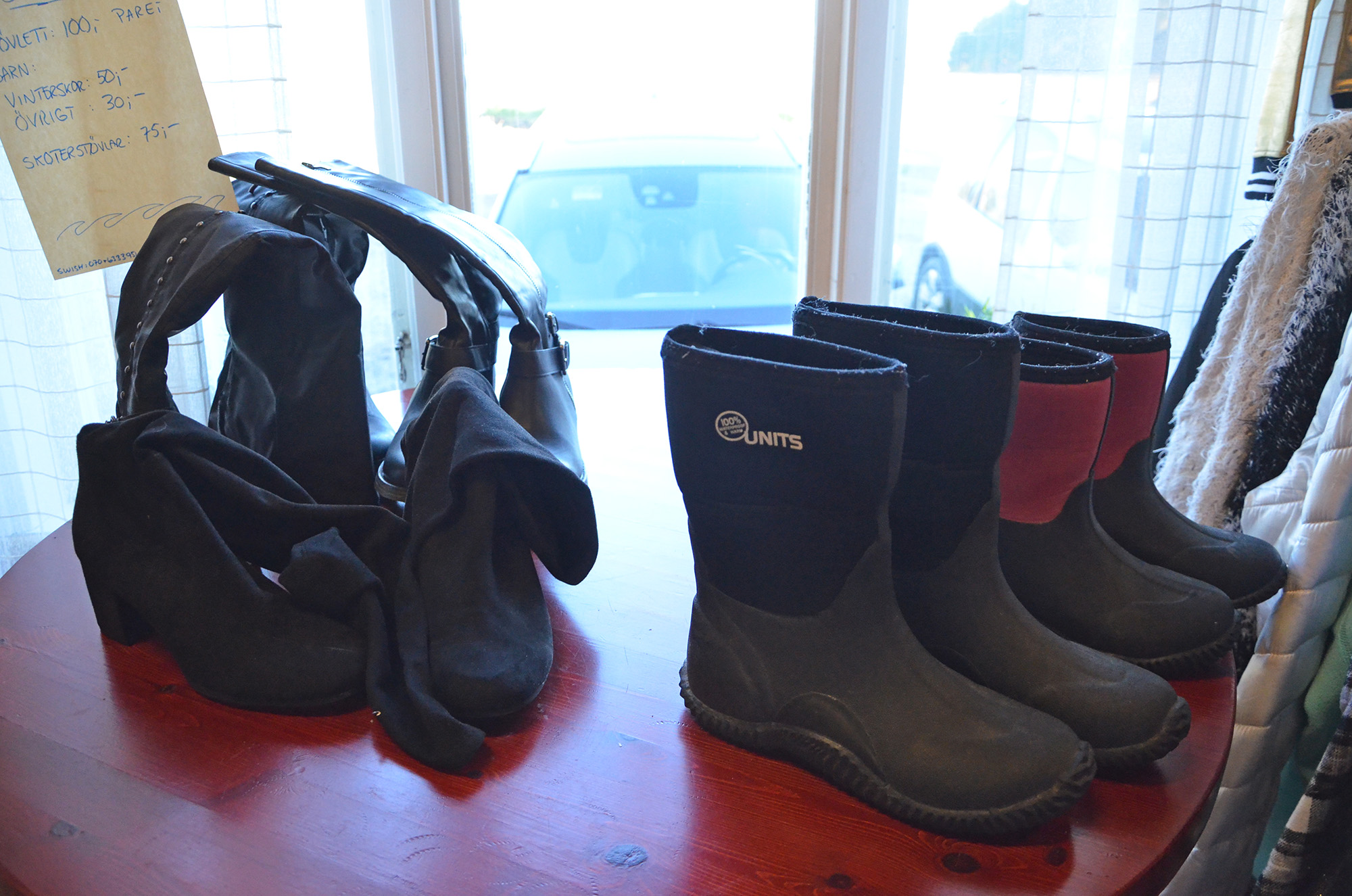 Röste.nu – Nyheter – Digert utbud på loppmarknad i Röste 2021