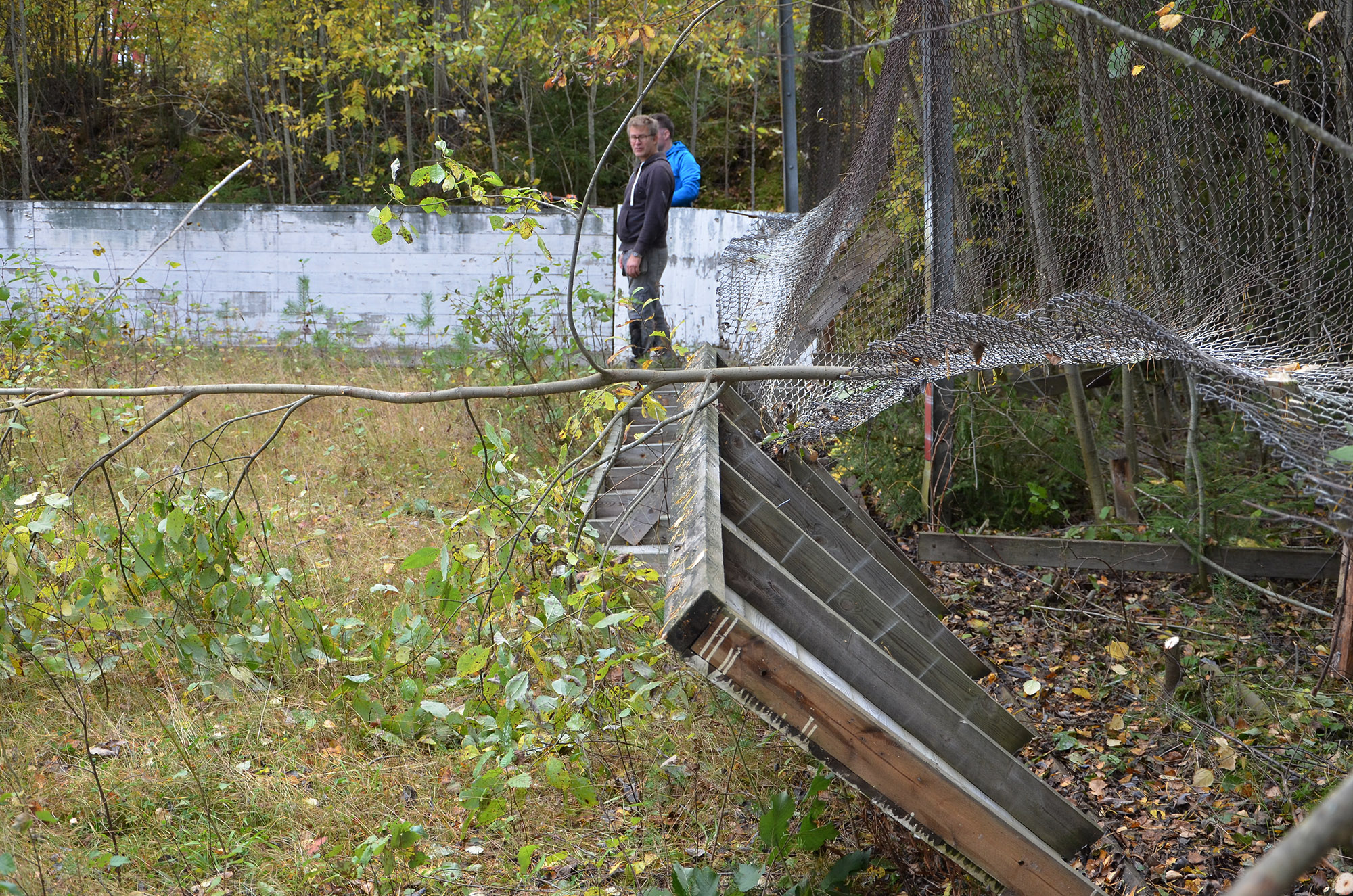 Röste.nu – Nyheter – Ny form på isbanan vid Dönjegården efter arbetsdag 2021