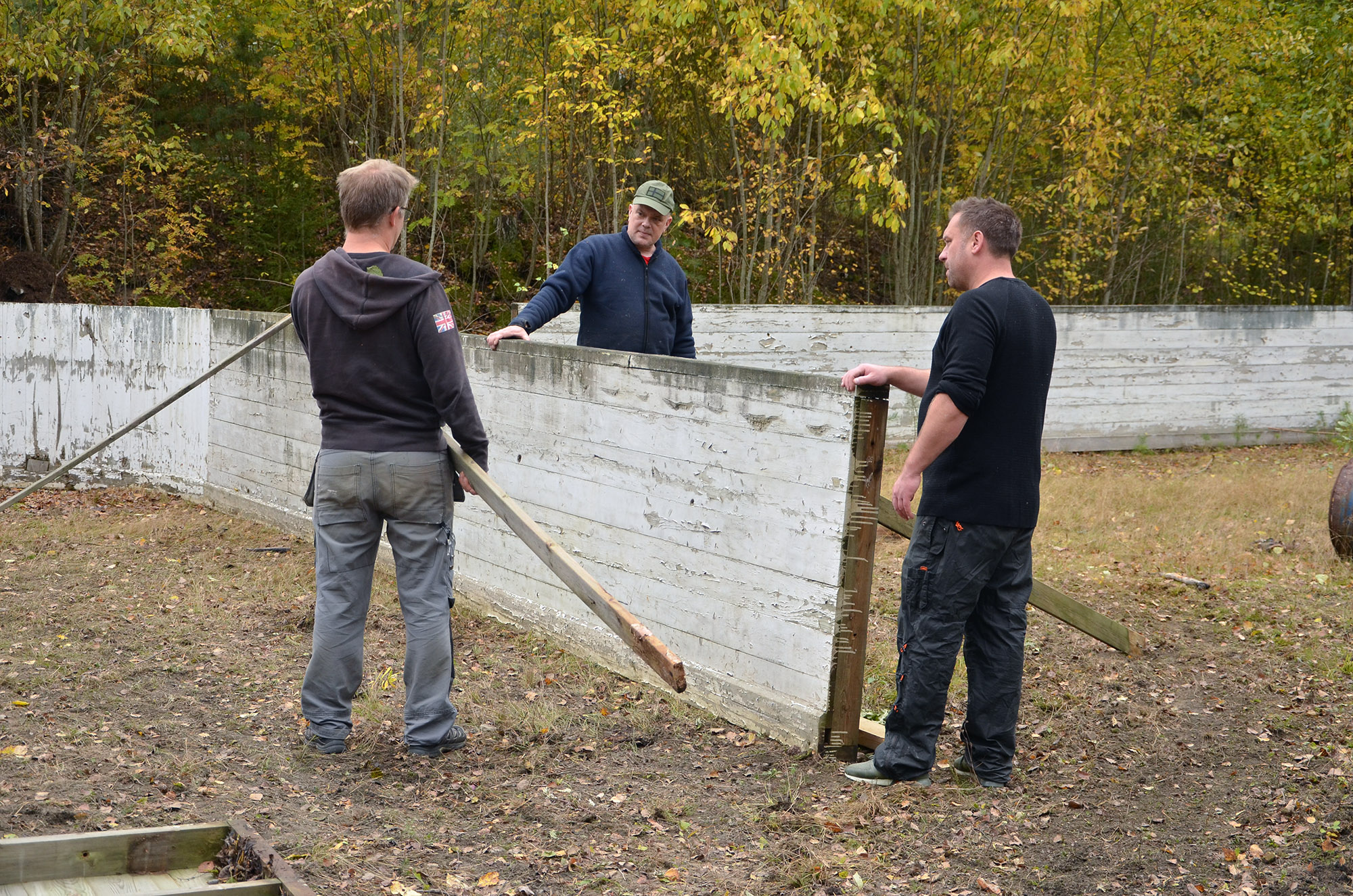 Röste.nu – Nyheter – Ny form på isbanan vid Dönjegården efter arbetsdag 2021