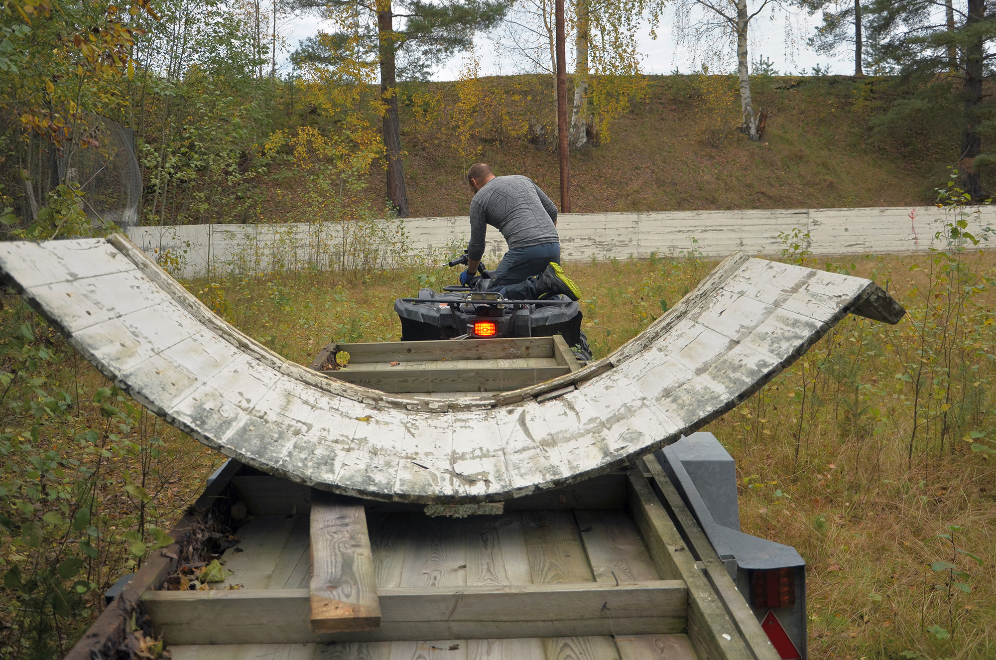 Röste.nu – Nyheter – Ny form på isbanan vid Dönjegården efter arbetsdag 2021