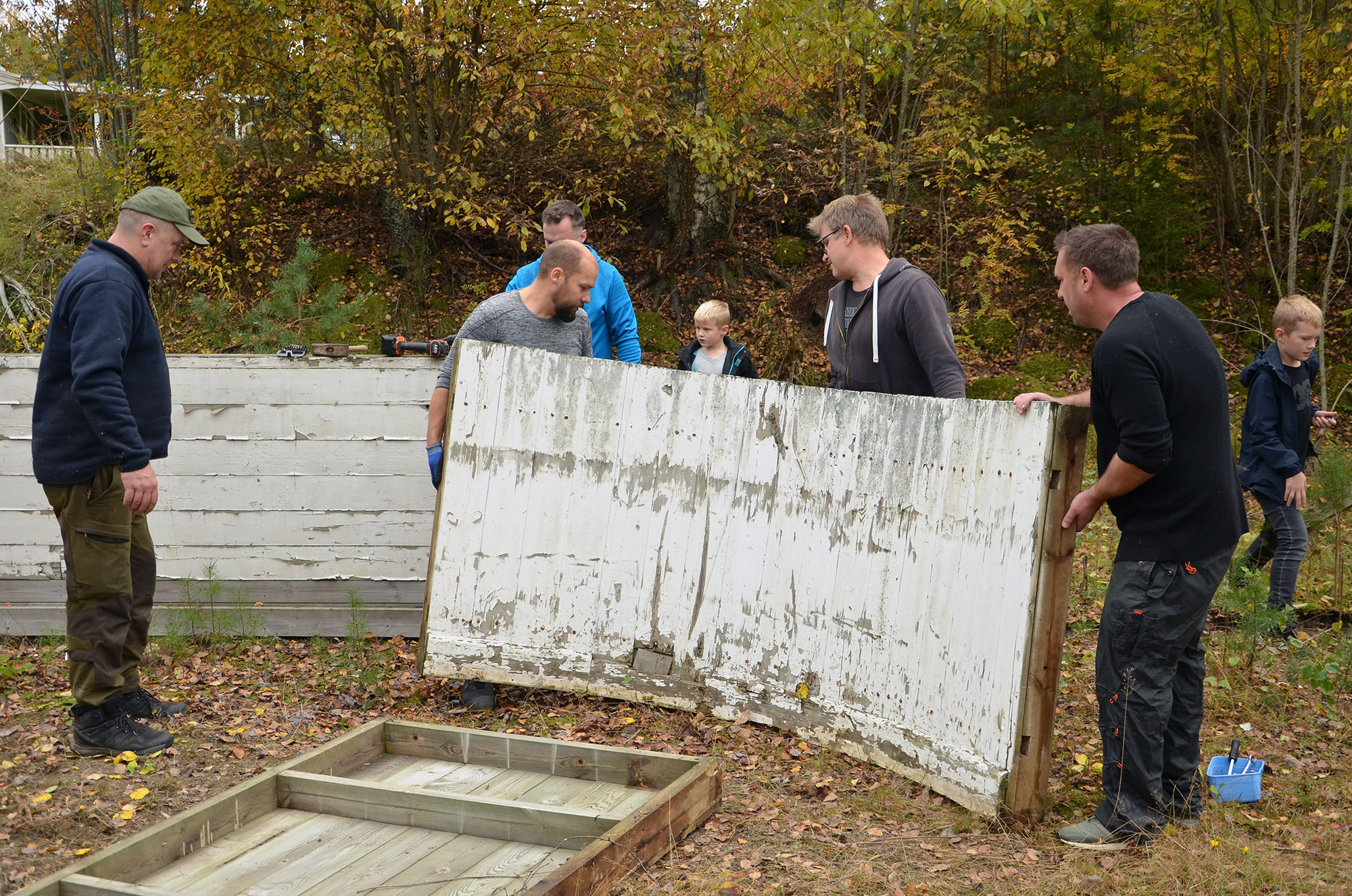 Röste.nu – Nyheter – Ny form på isbanan vid Dönjegården efter arbetsdag 2021