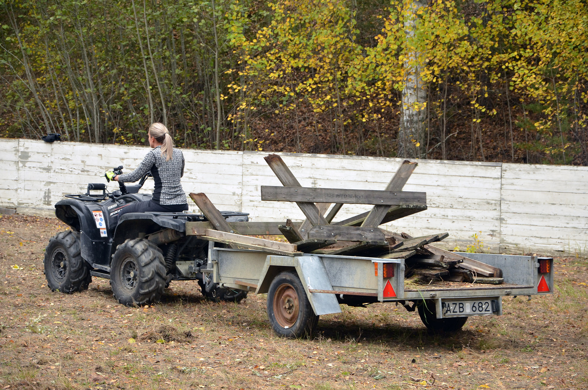 Röste.nu – Nyheter – Ny form på isbanan vid Dönjegården efter arbetsdag 2021