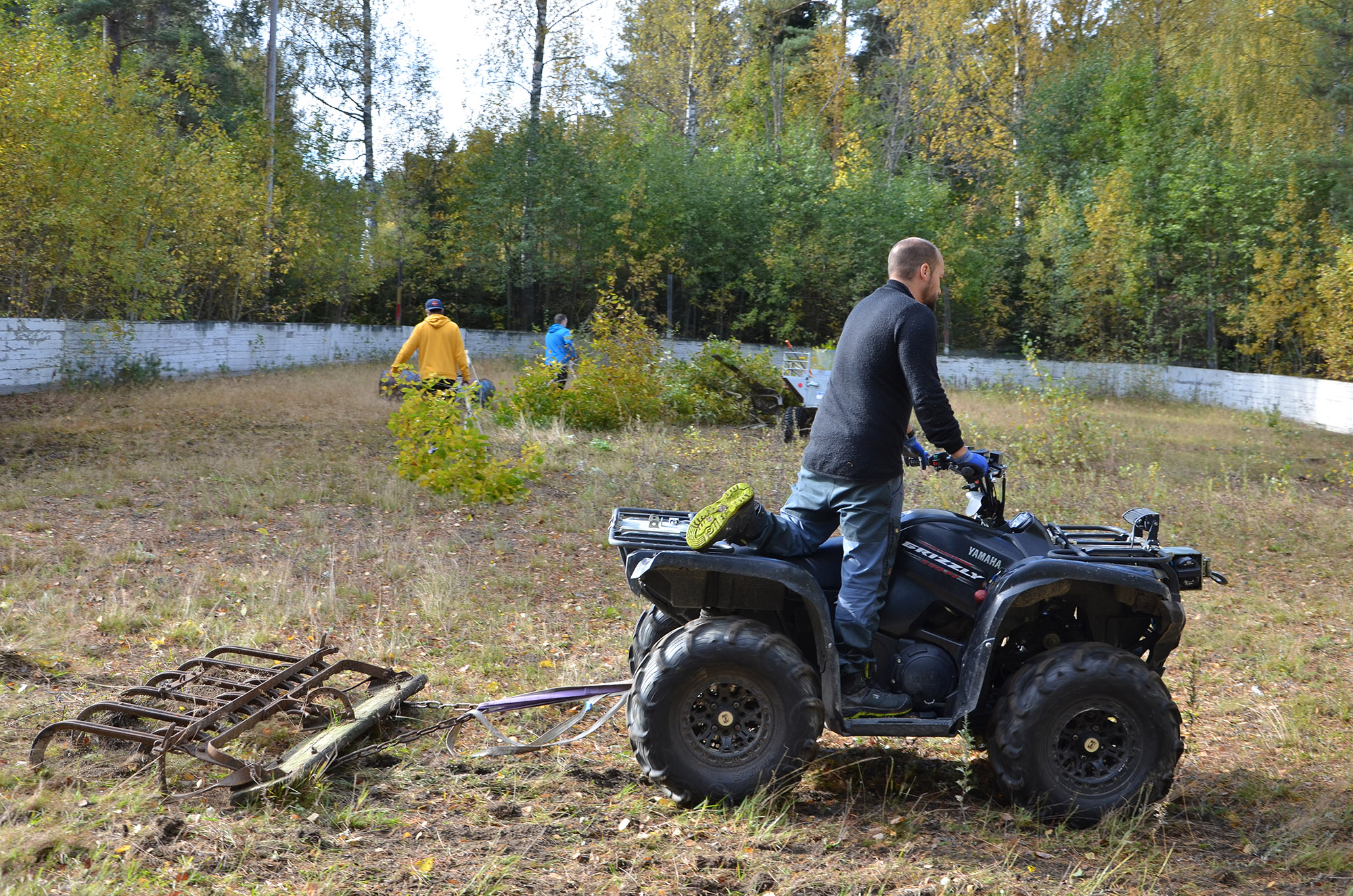 Röste.nu – Nyheter – Ny form på isbanan vid Dönjegården efter arbetsdag 2021