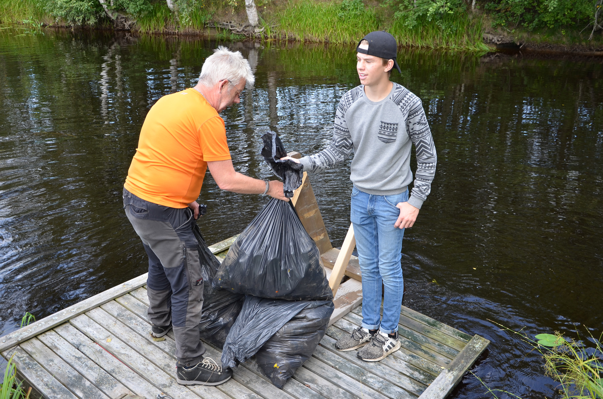 Röste.nu – Röstebilder – Ankracet i Galvån 2019