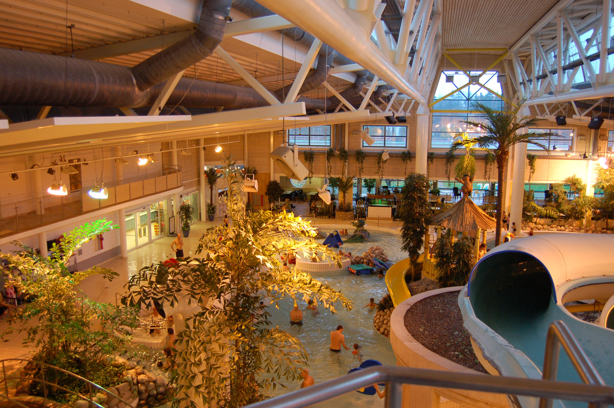 Röste.nu – Röstebilder – Badresa till Fyrishovbadet i Uppsala 2009