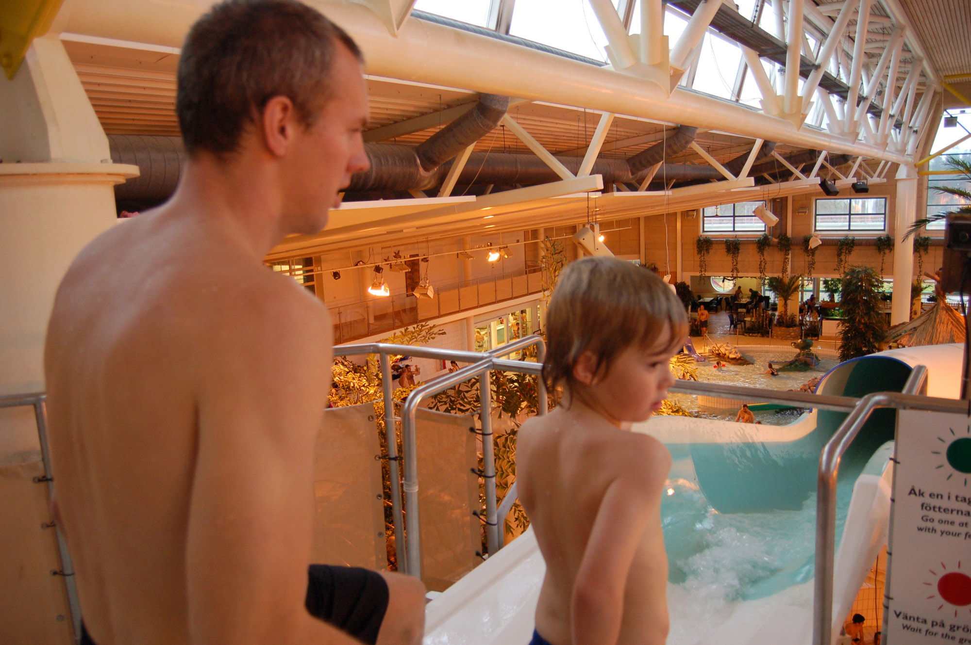 Röste.nu – Röstebilder – Badresa till Fyrishovbadet i Uppsala 2009