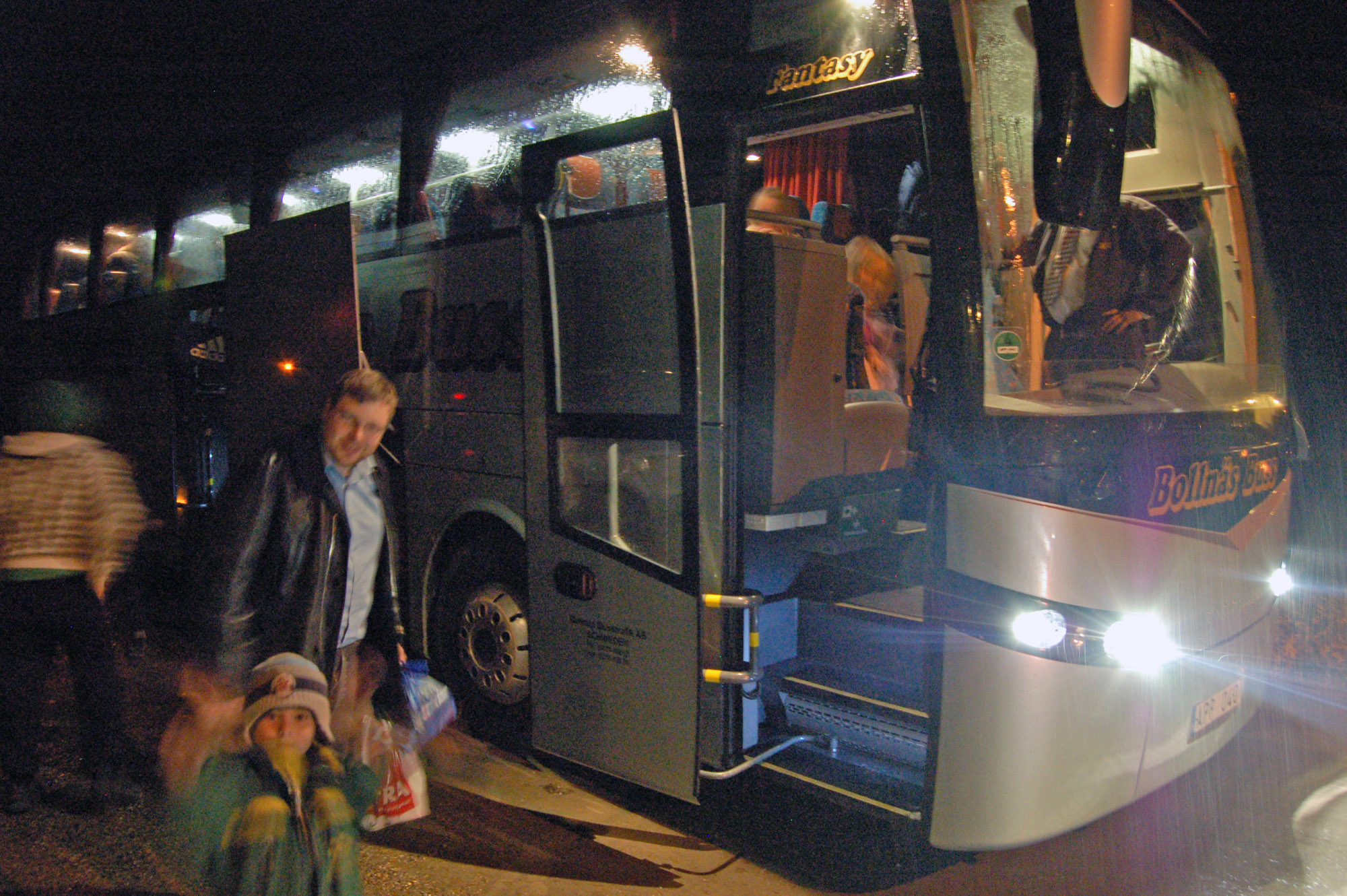 Röste.nu – Röstebilder – Badresa till Fyrishovbadet i Uppsala 2009