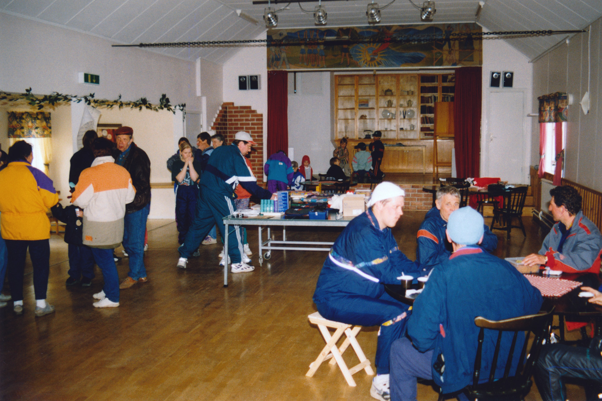 Röste.nu – Röstebilder 2002 – Dönjegårdens 50-årsjubileum – bilder från 1990-talet