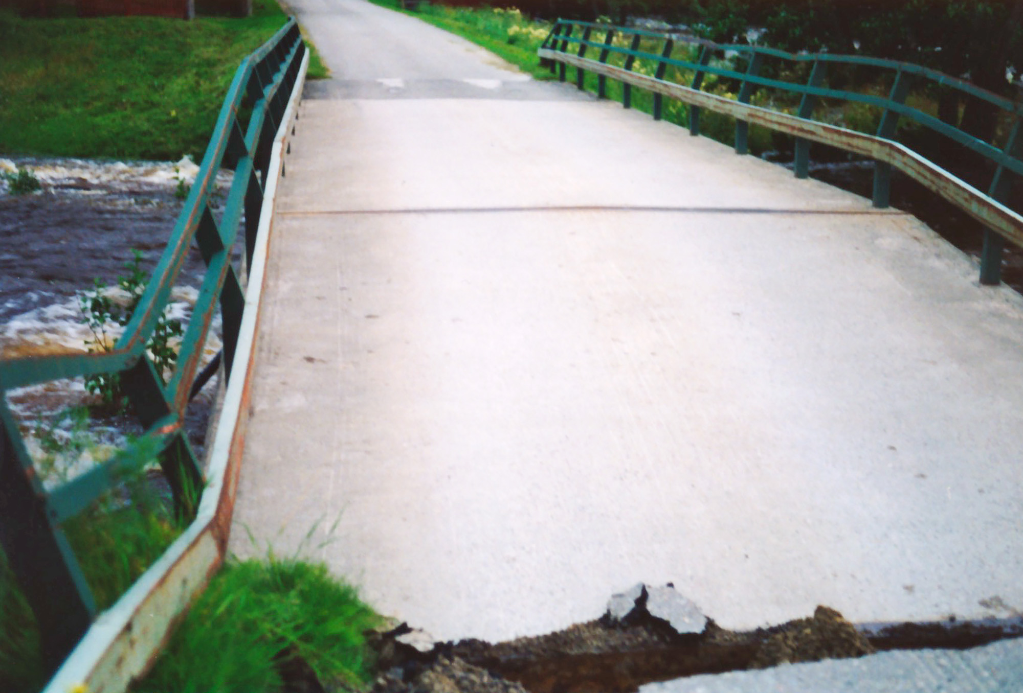 Röste.nu – Röstebilder 2002 – Dönjegårdens 50-årsjubileum – bilder från 2000-talet