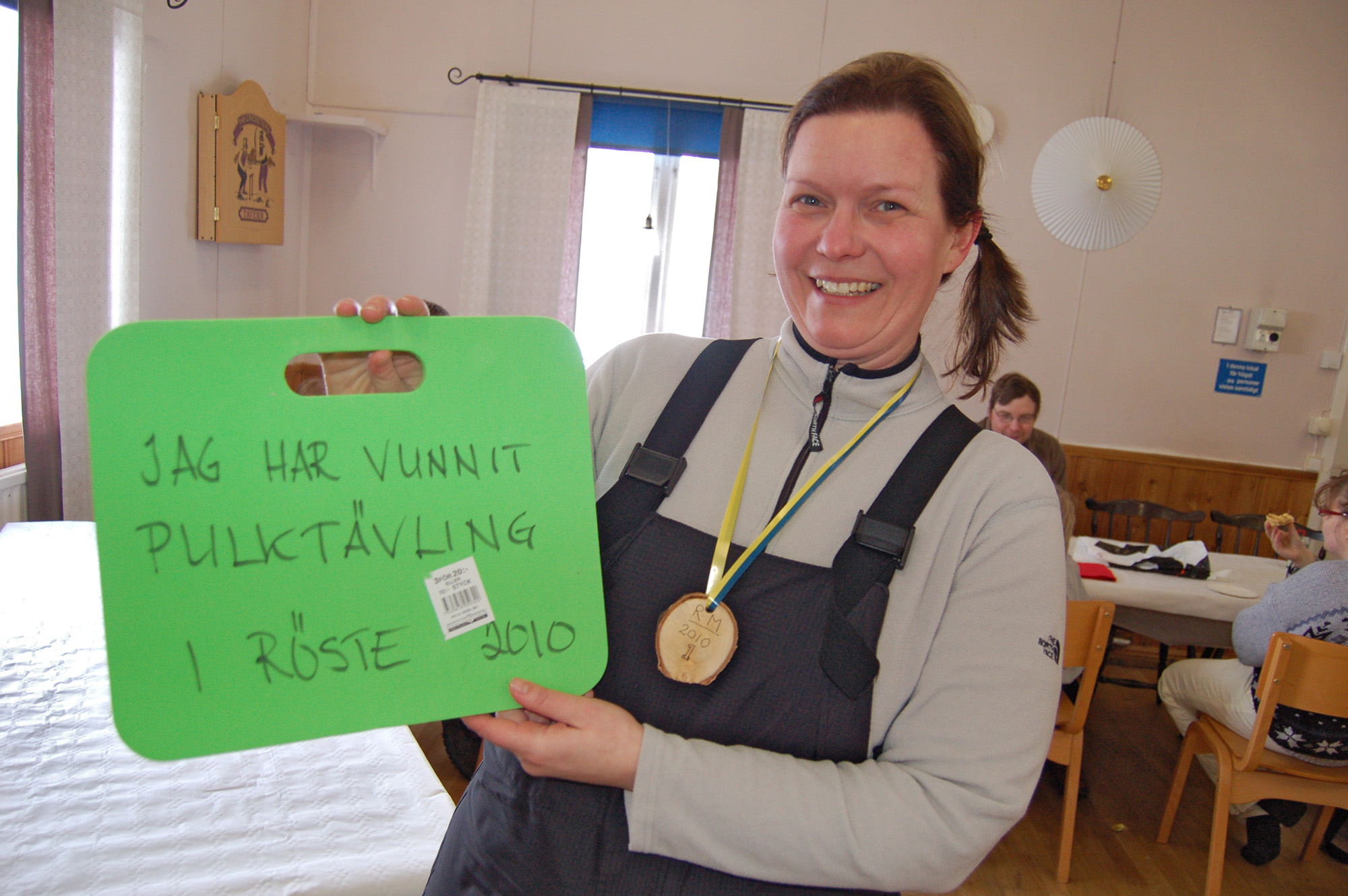 Röste.nu – Röstebilder – Familjedag med fart i backen och OS-tema 2010