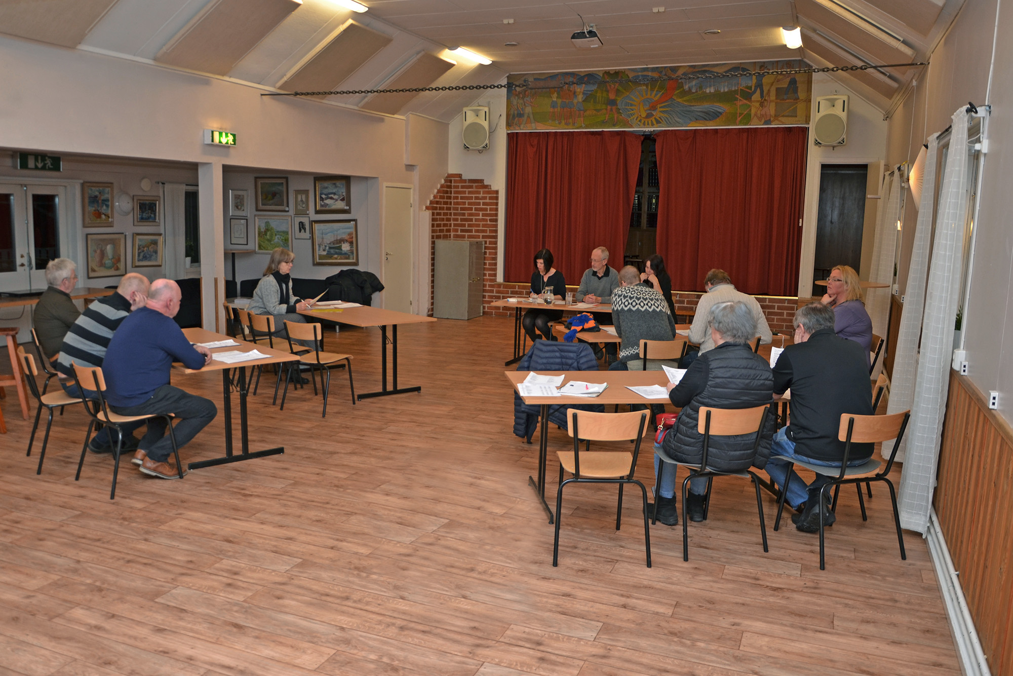 Röste.nu – Röstebilder – Föreningsstämma i Dönjegården 2019