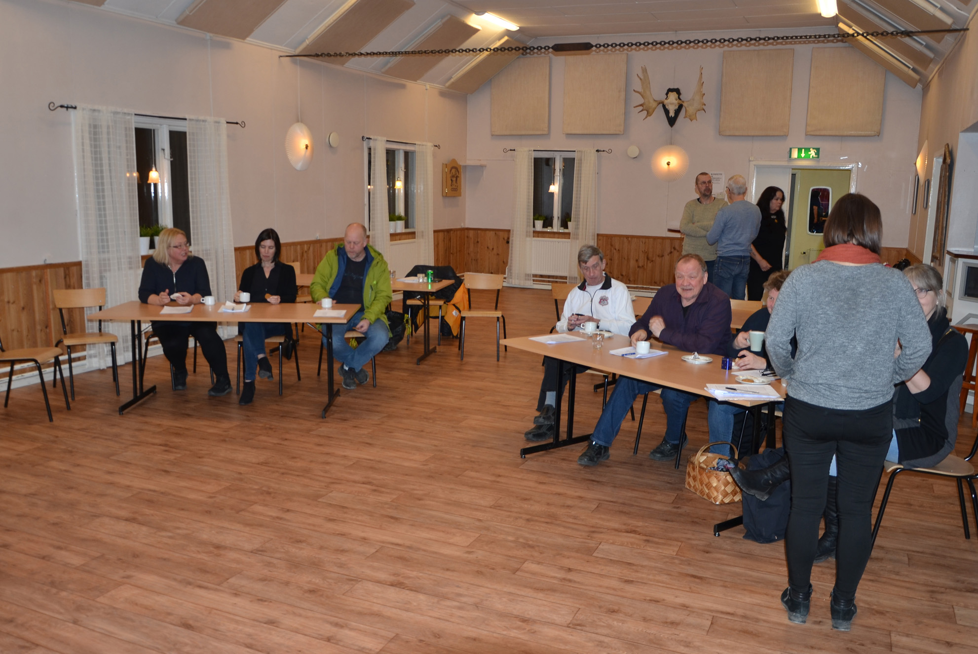 Röste.nu – Röstebilder – Föreningsstämma i Dönjegården 2020