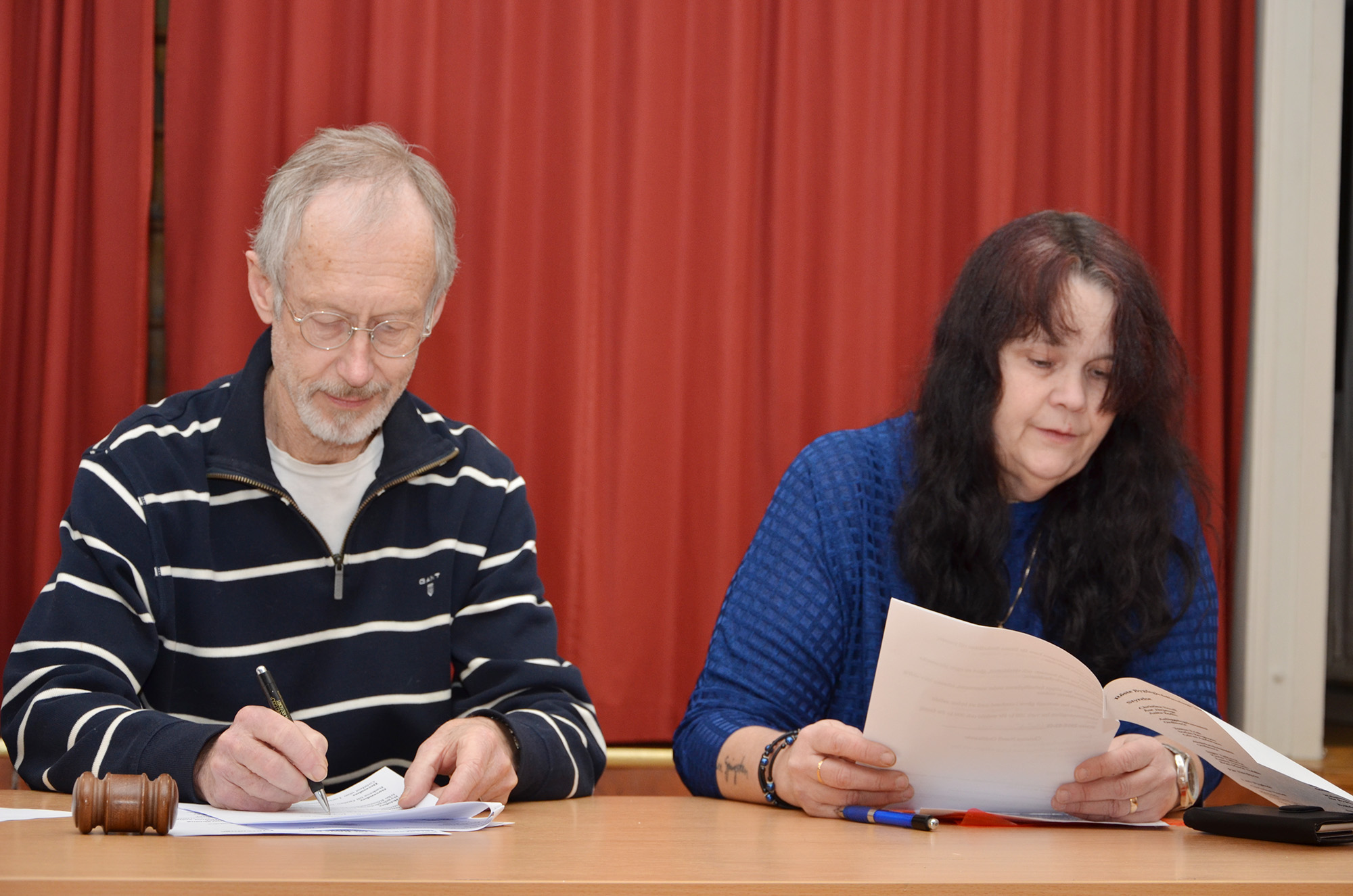 Röste.nu – Röstebilder – Föreningsstämma med middag i Dönjegården 2018