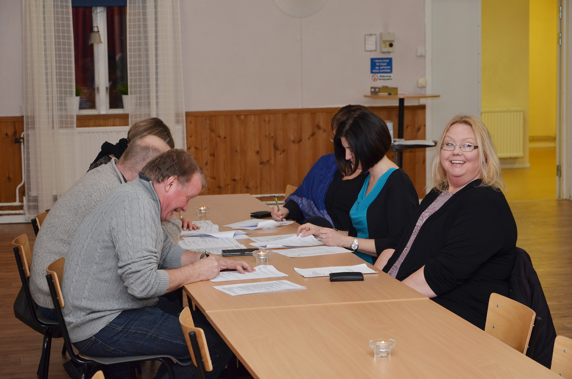 Röste.nu – Röstebilder – Föreningsstämma med middag i Dönjegården 2018