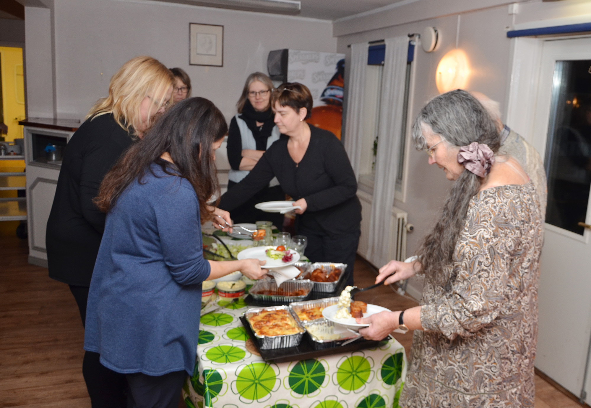 Röste.nu – Röstebilder – Föreningsstämma med middag i Dönjegården 2018