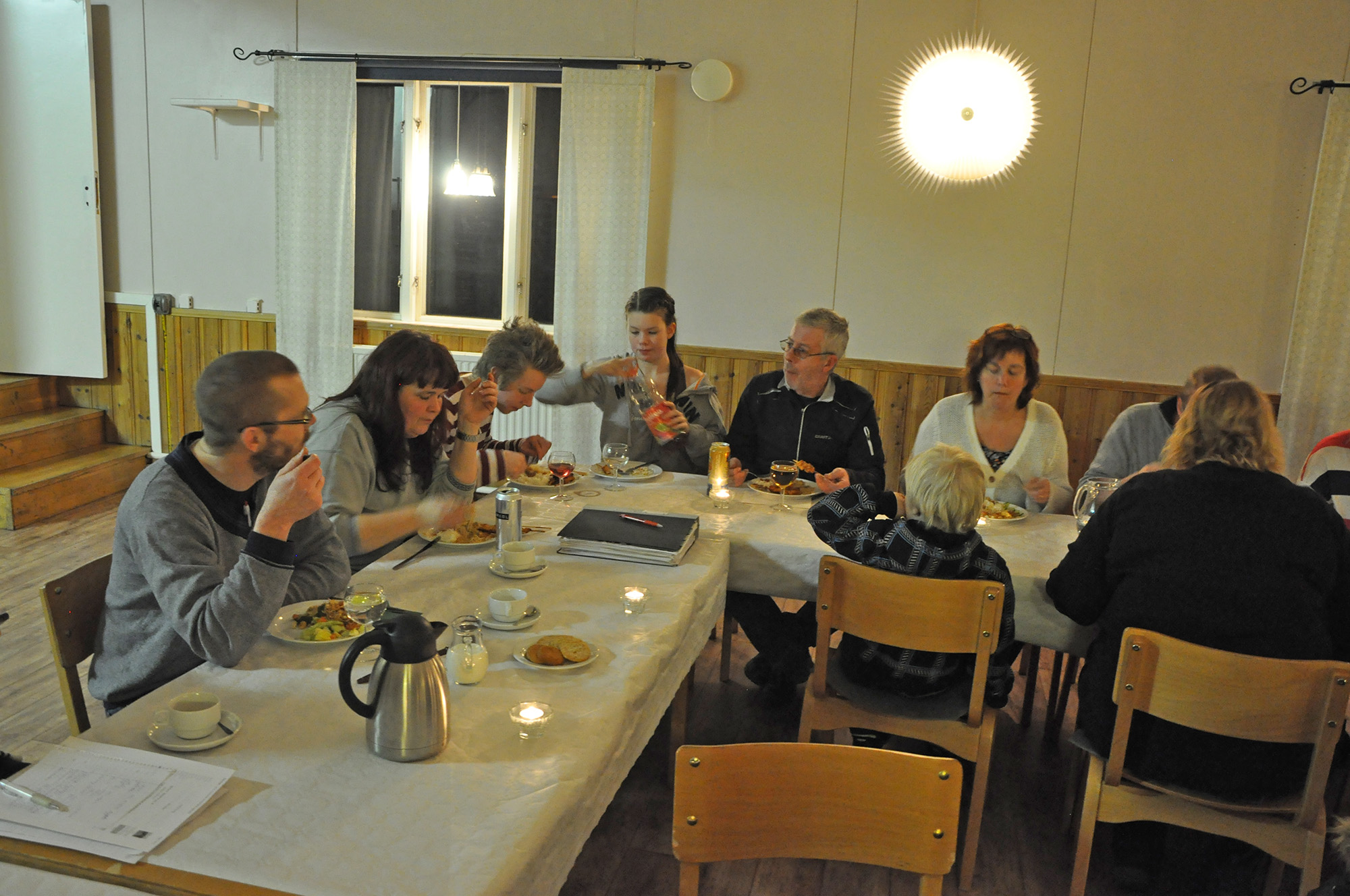 Röste.nu – Röstebilder – Föreningsstämman valde ny styrelse 2012