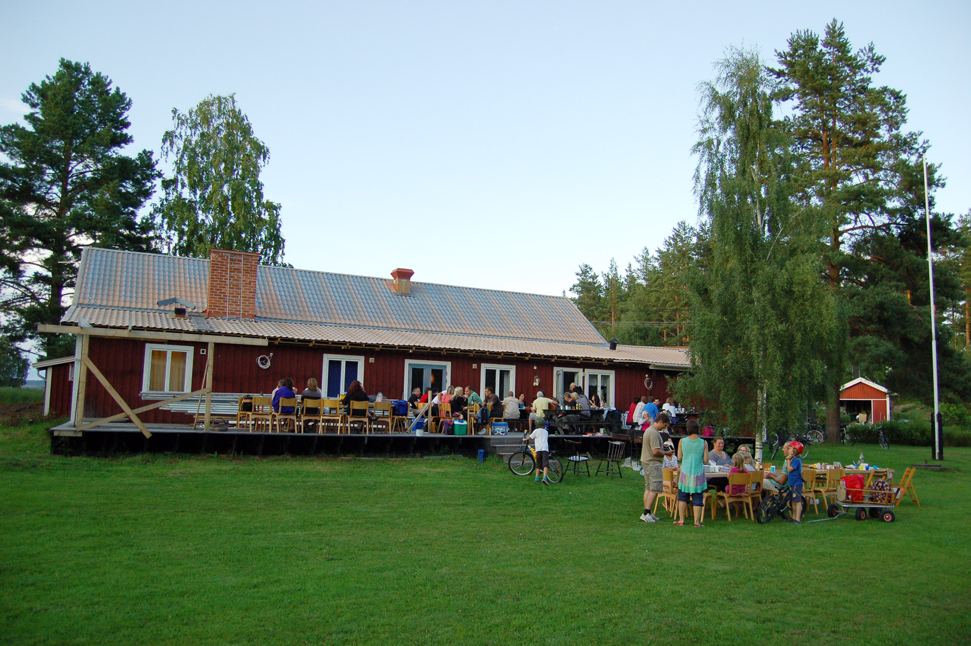 Röste.nu – Röstebilder – Grill- och familjefest på Dönjegården 2011