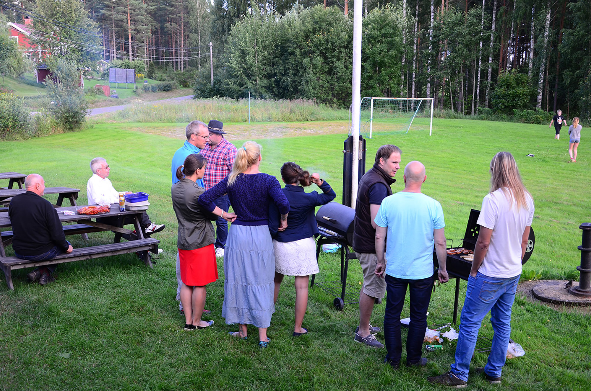 Röste.nu – Röstebilder – Grill- och familjefest på Dönjegården 2015