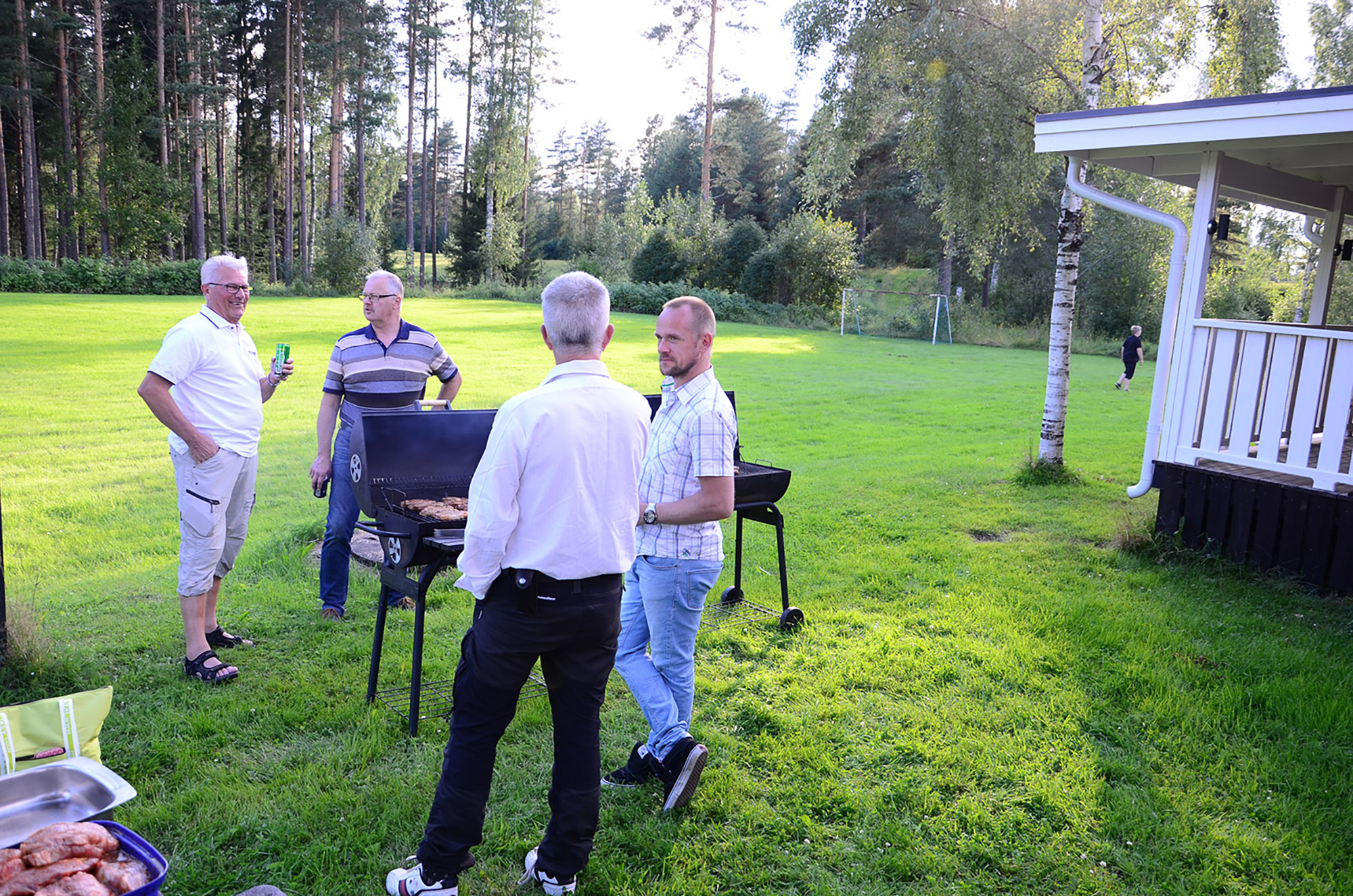 Röste.nu – Röstebilder – Grill- och familjefest på Dönjegården 2015