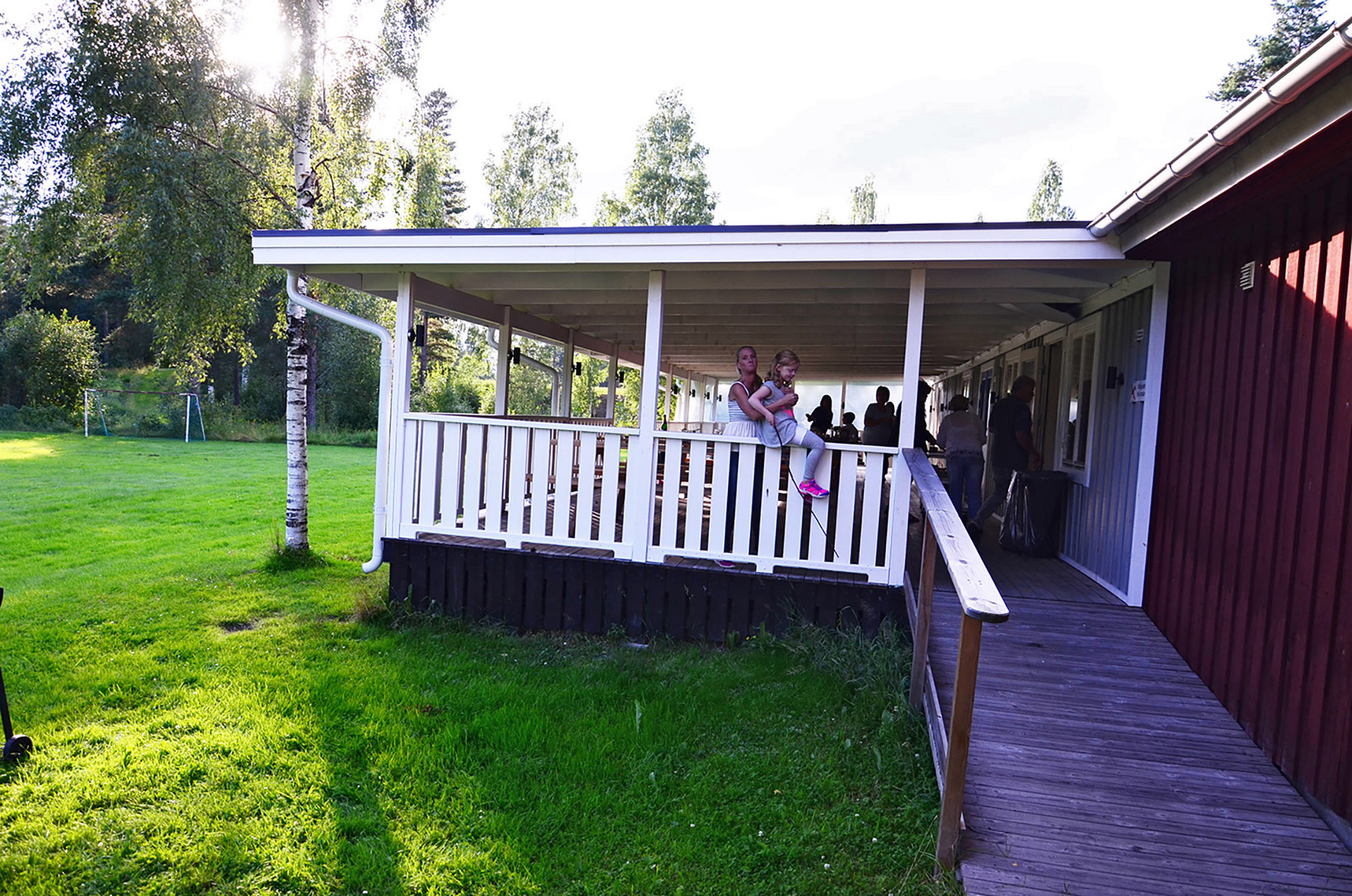 Röste.nu – Röstebilder – Grill- och familjefest på Dönjegården 2015