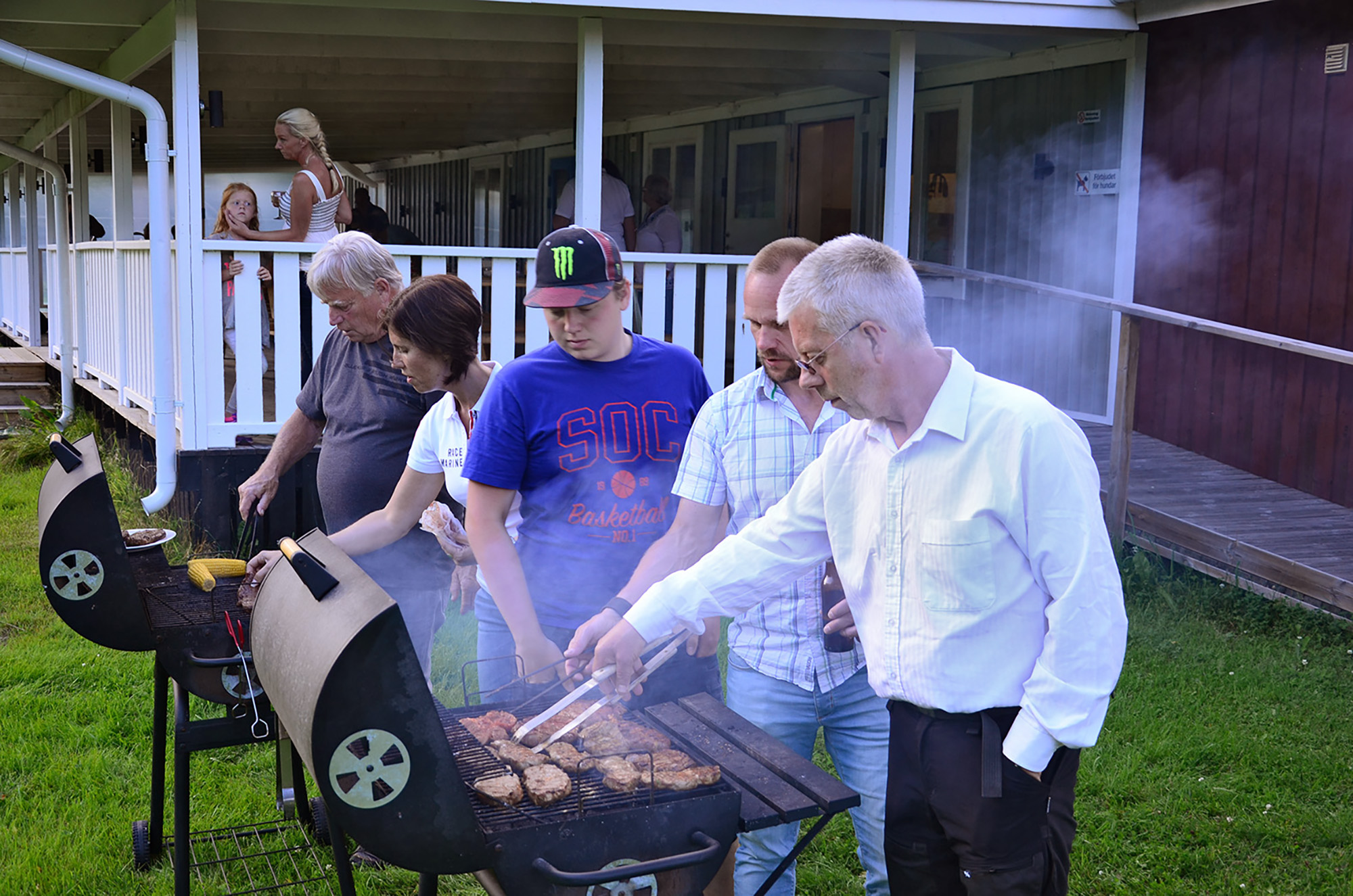 Röste.nu – Röstebilder – Grill- och familjefest på Dönjegården 2015