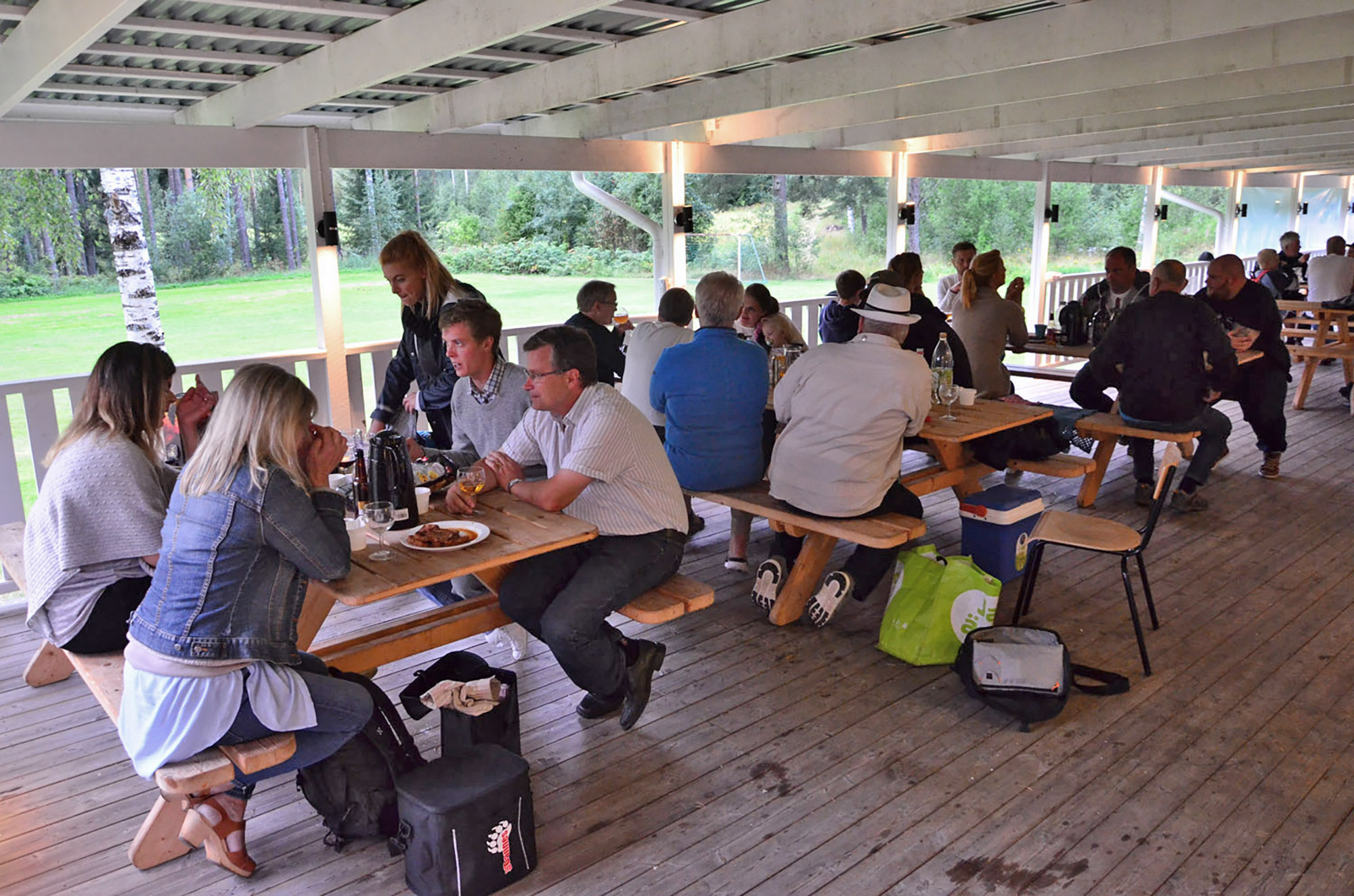 Röste.nu – Röstebilder – Grill- och familjefest på Dönjegården 2016
