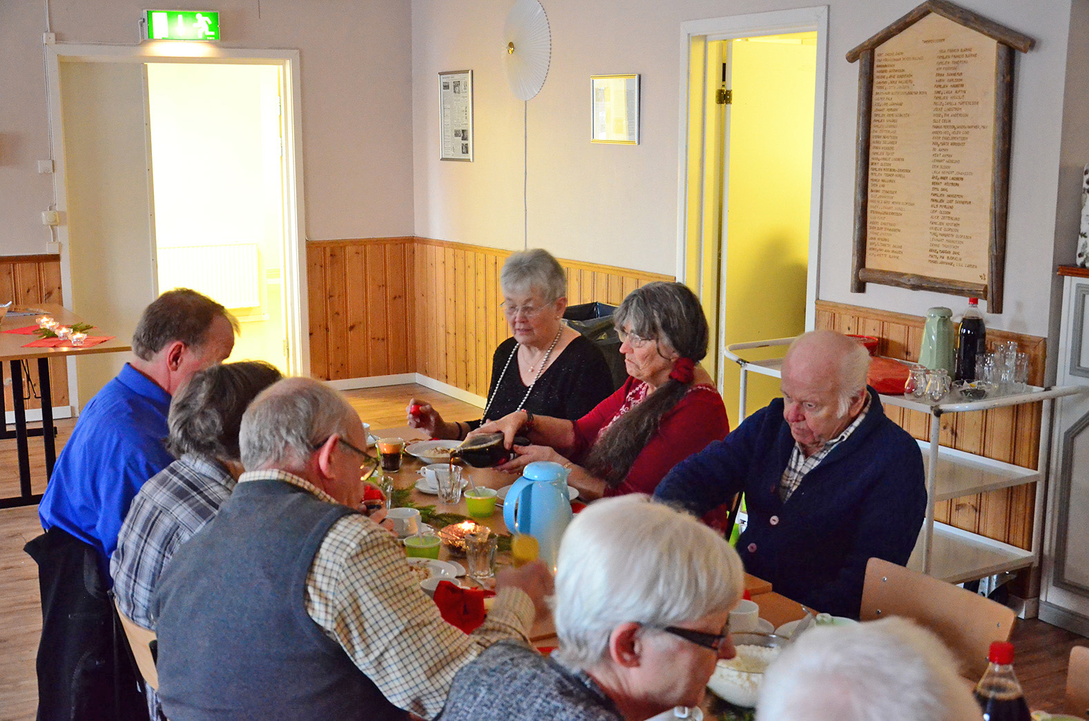 Röste.nu – Röstebilder – Grötfest i Dönjegården 2015