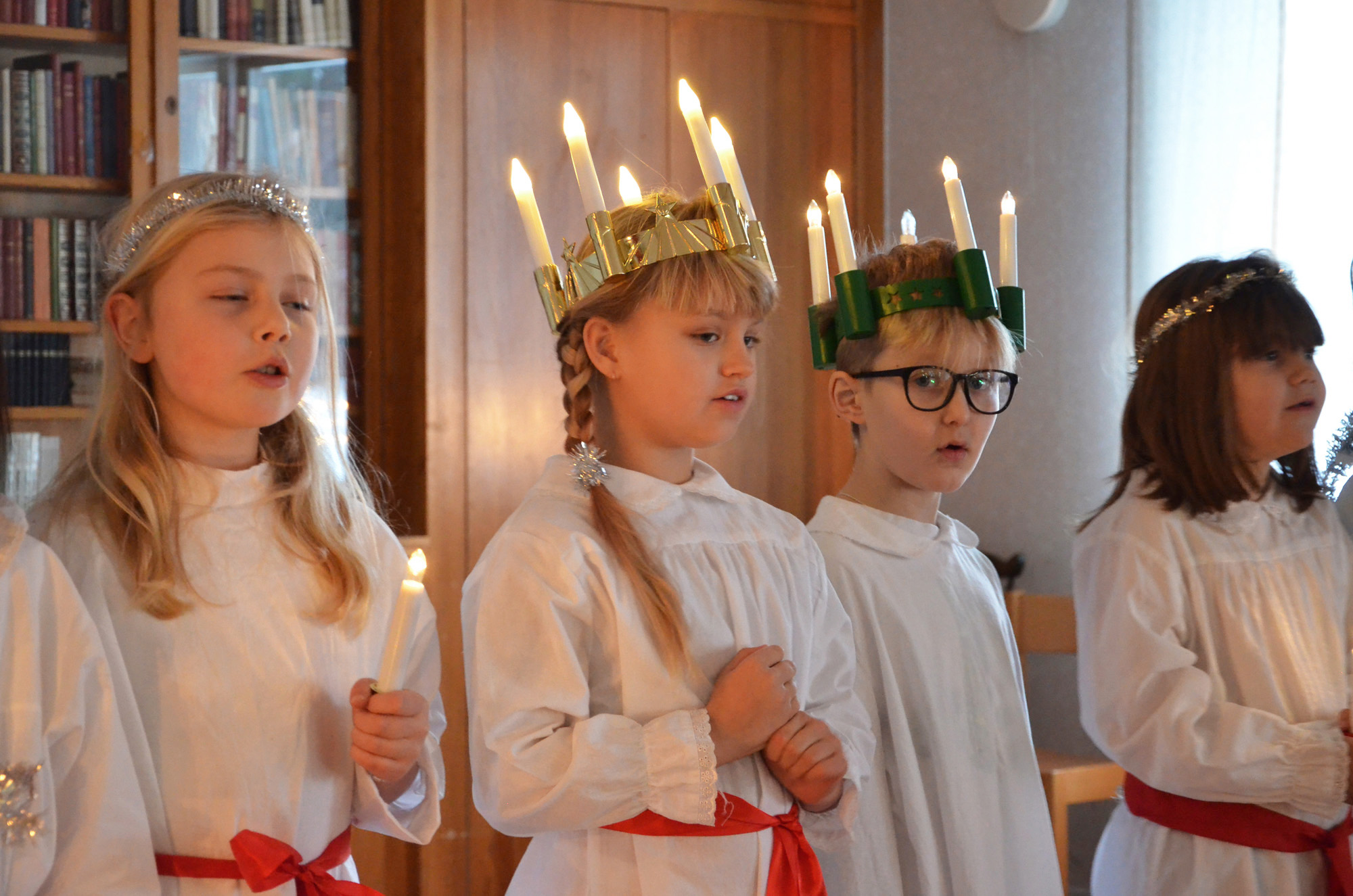 Röste.nu – Röstebilder – Grötfest med lucia i Dönjegården 2022