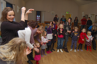 Röste.nu – Röstebilder – Julgransplundring i Dönjegården 2010