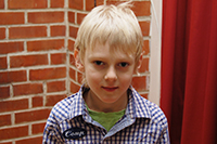 Röste.nu – Röstebilder – Julgransplundring i Dönjegården 2010