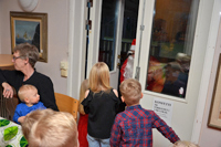 Röste.nu – Röstebilder – Julgransplundring i Dönjegården 2020