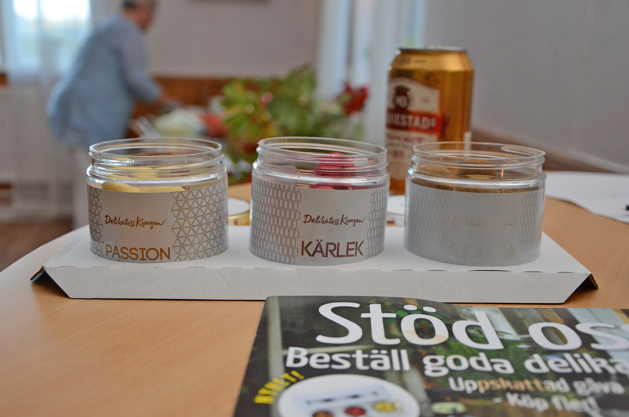 Röste.nu – Röstebilder – Kräft- och surströmmingsfest i Dönjegården 2018
