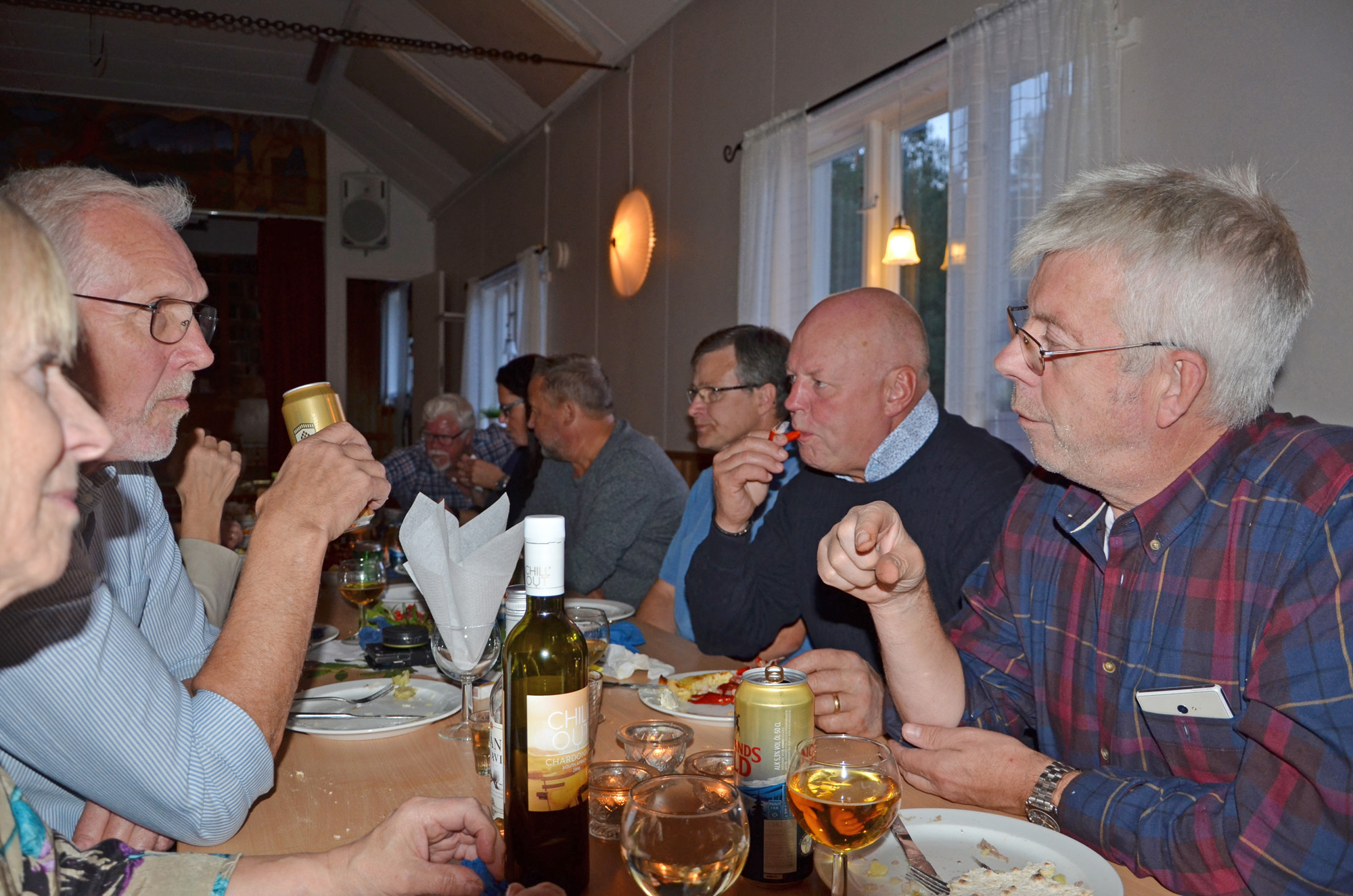 Röste.nu – Röstebilder – Kräft- och surströmmingsfest i Dönjegården 2018